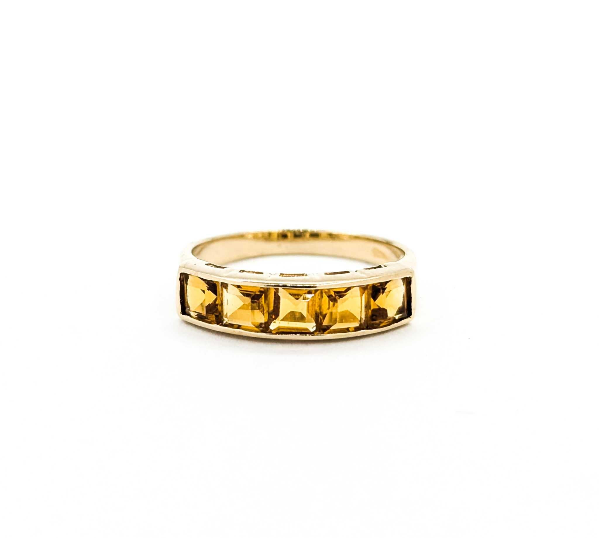 Vibrant Five-Stone Citrine Ring in 14k Yellow Gold For Sale 3