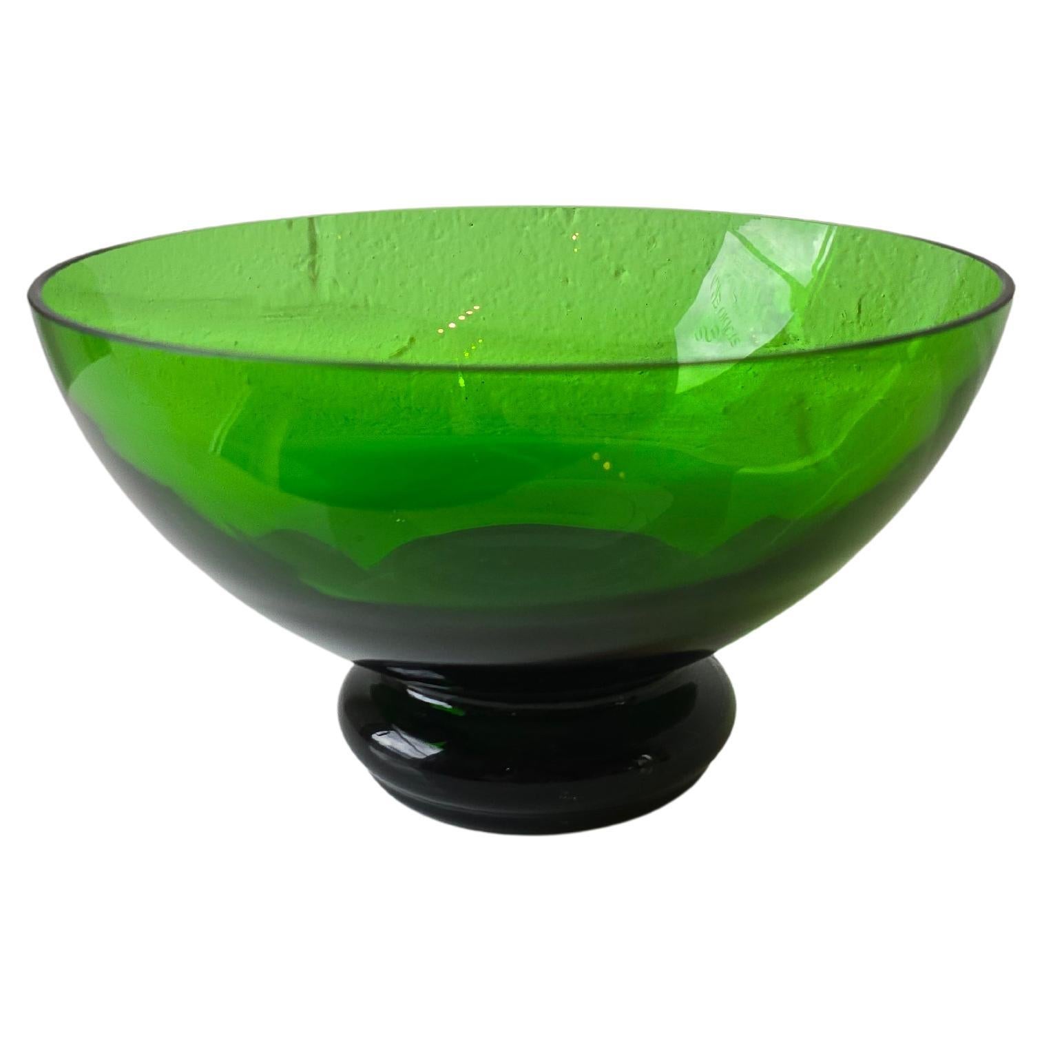 Vibrant Forest Green Glass Decorative Bowl