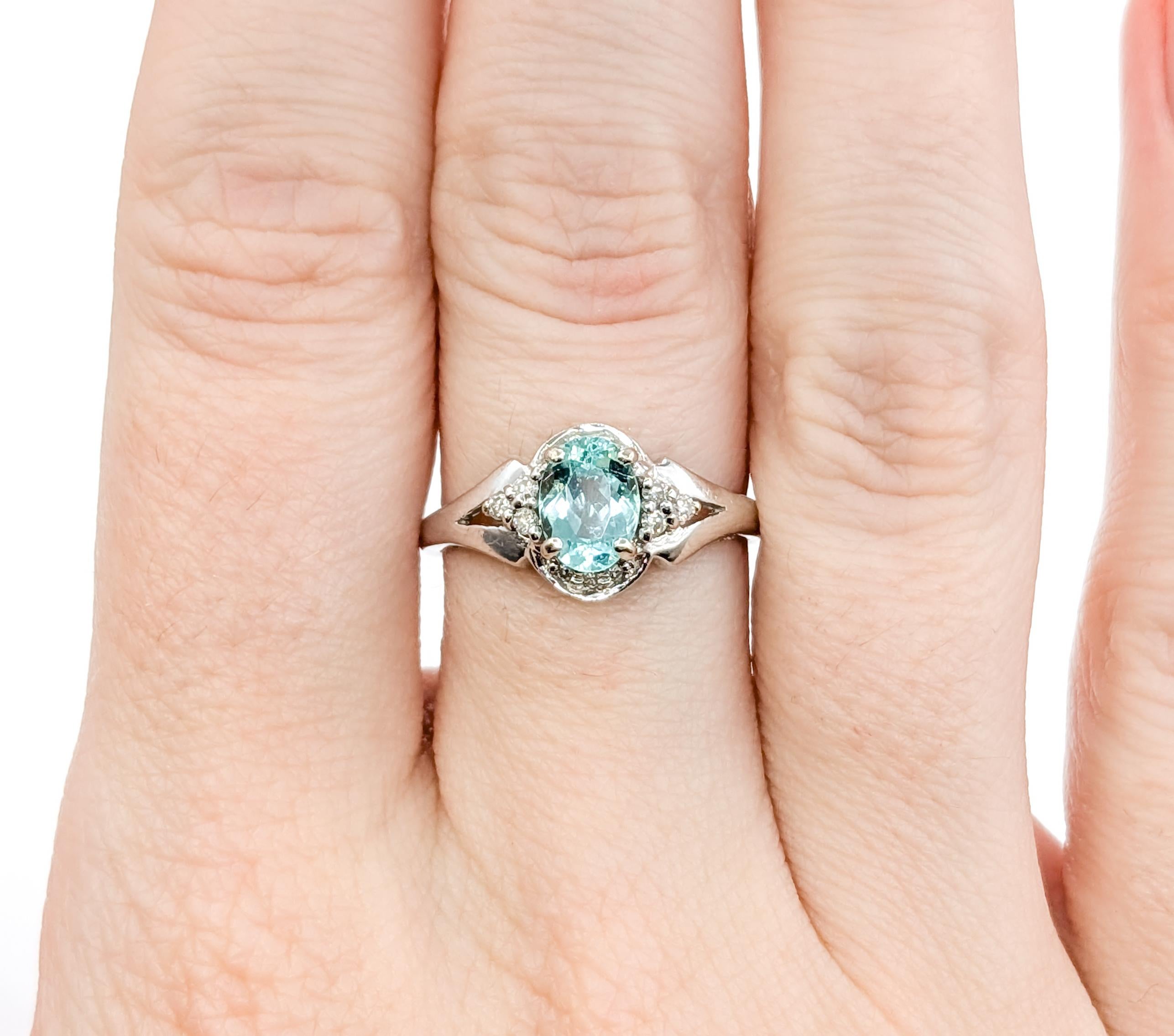 Vieille bague en or blanc 18 carats, tourmaline Paraiba et diamants certifiés GIA en vente 6