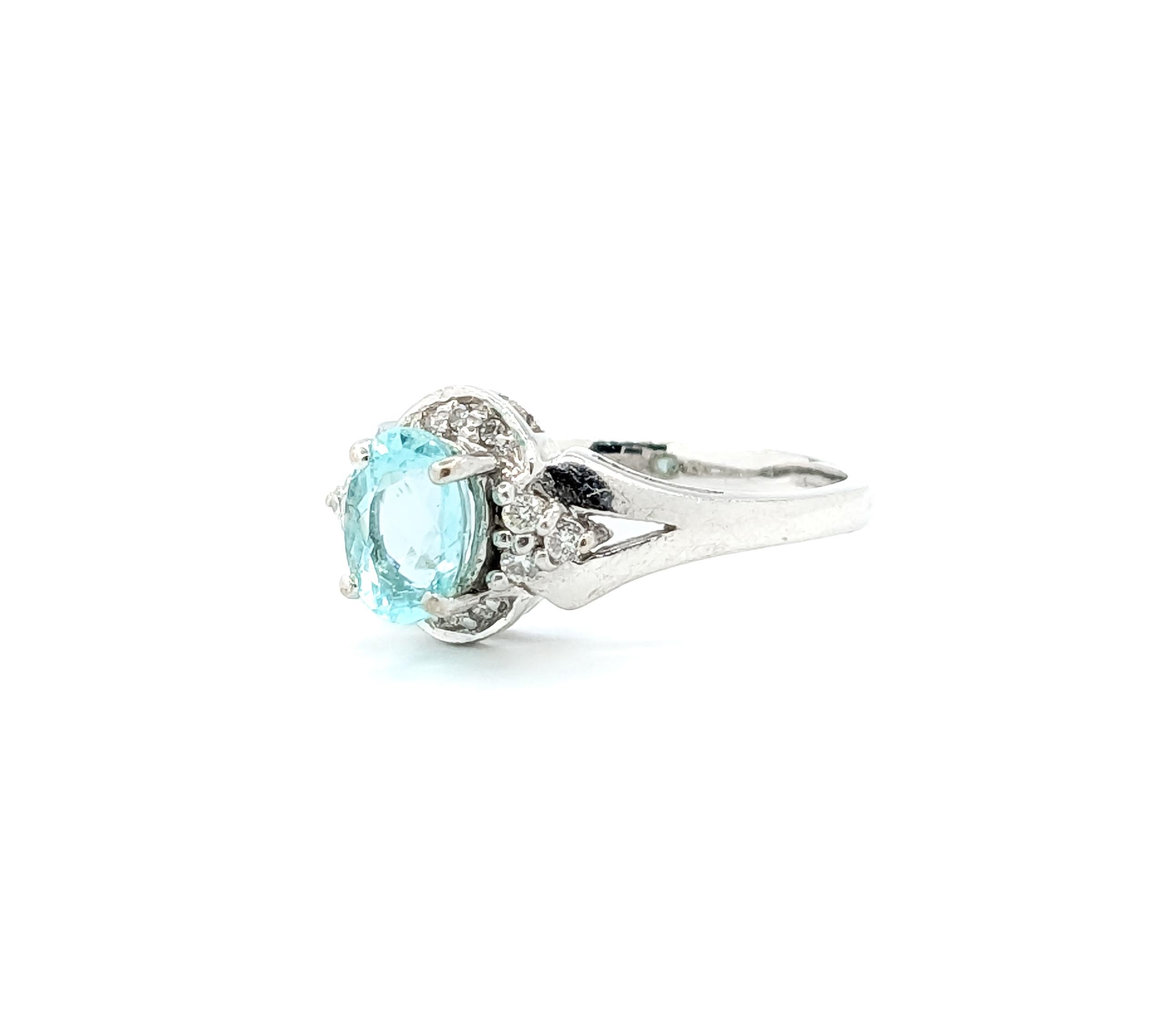Vieille bague en or blanc 18 carats, tourmaline Paraiba et diamants certifiés GIA en vente 3
