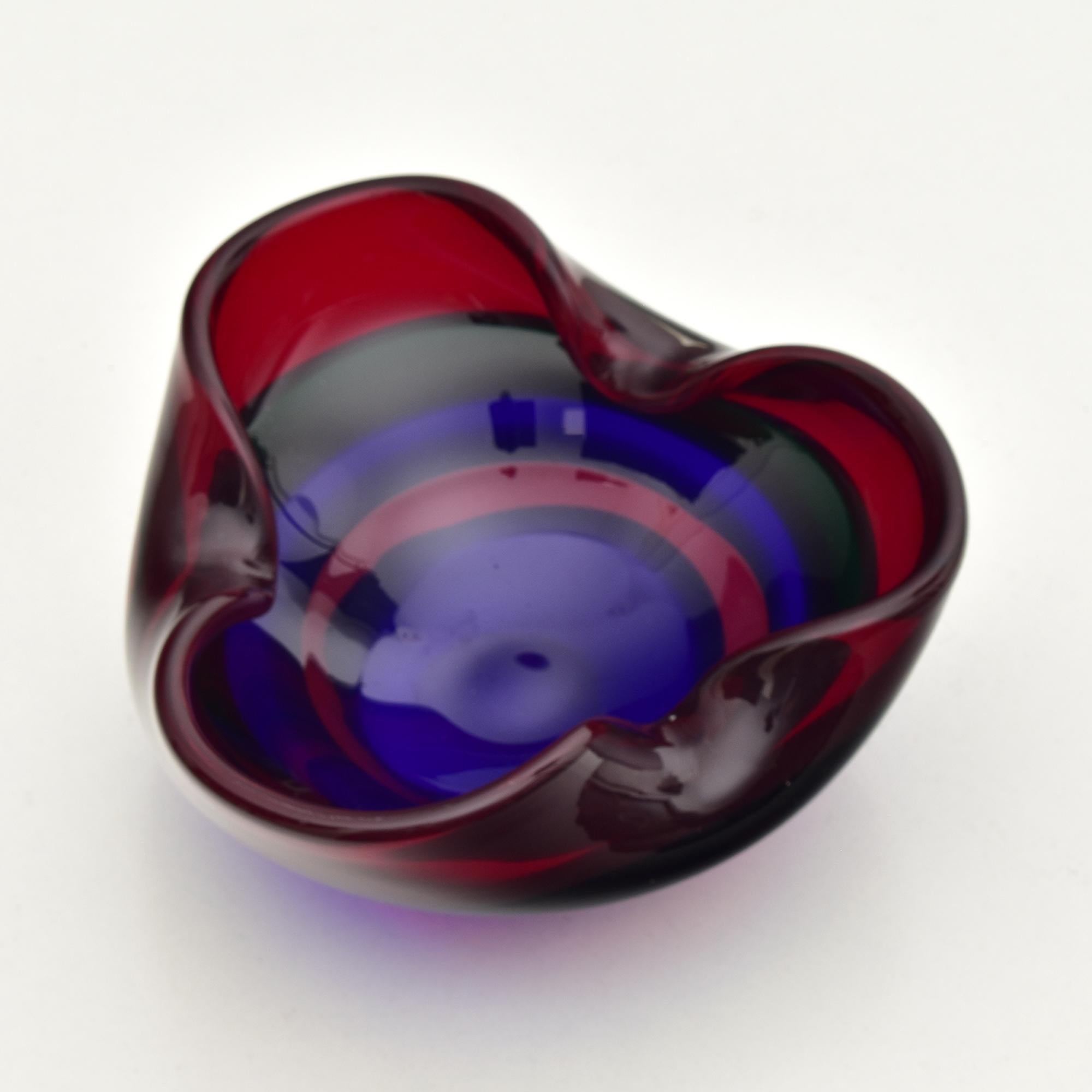 Bol en verre vibrant de Fulvio Bianconi pour Mazzega - Icône du design italien en vente 2