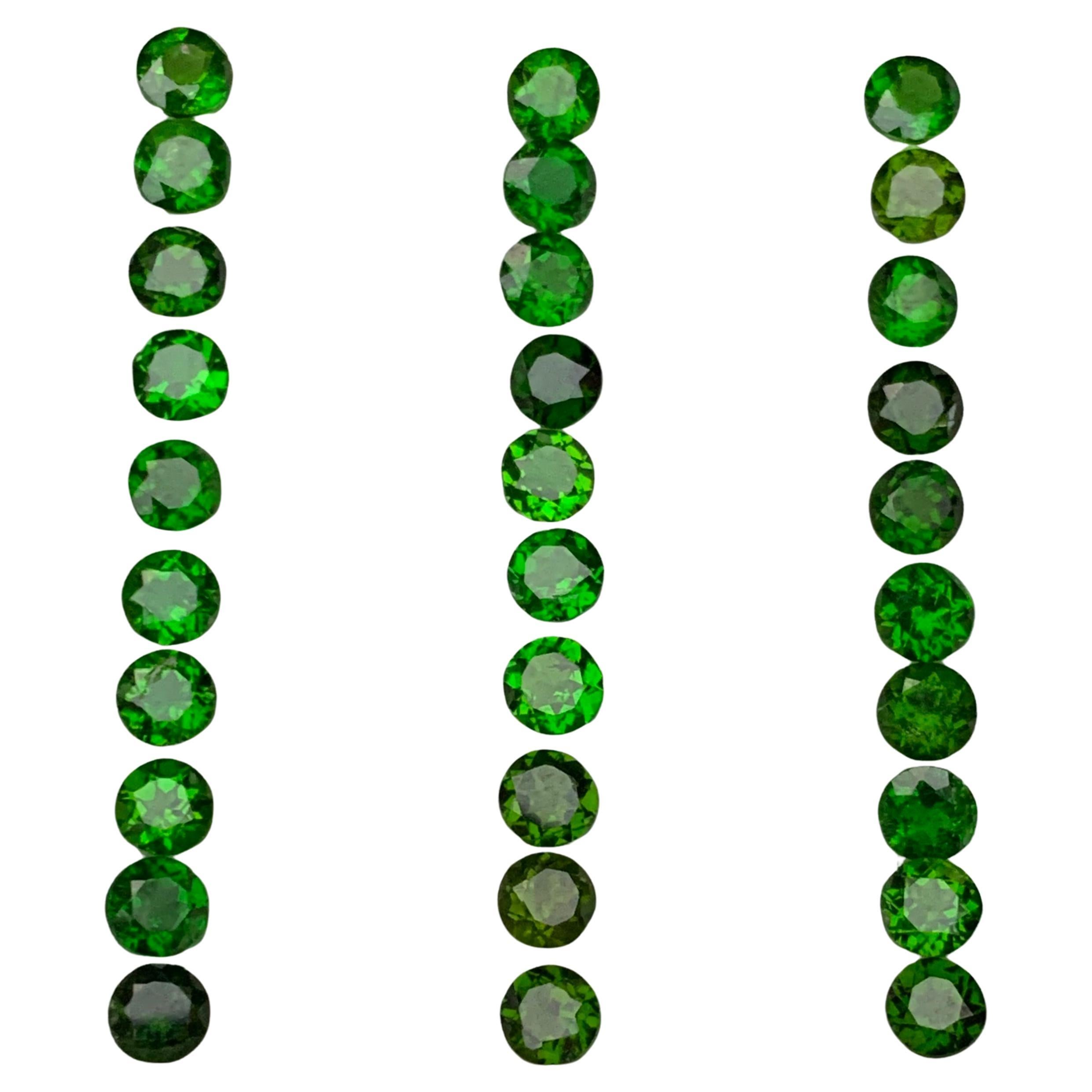 Lote de piedras preciosas sueltas de diópsido natural verde vibrante de tamaño calibrado 9,20 ct redondo