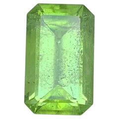 Vibrant Green Natural Peridot 4.70 Carat Emerald Cut Loose Gemstone for Ring
