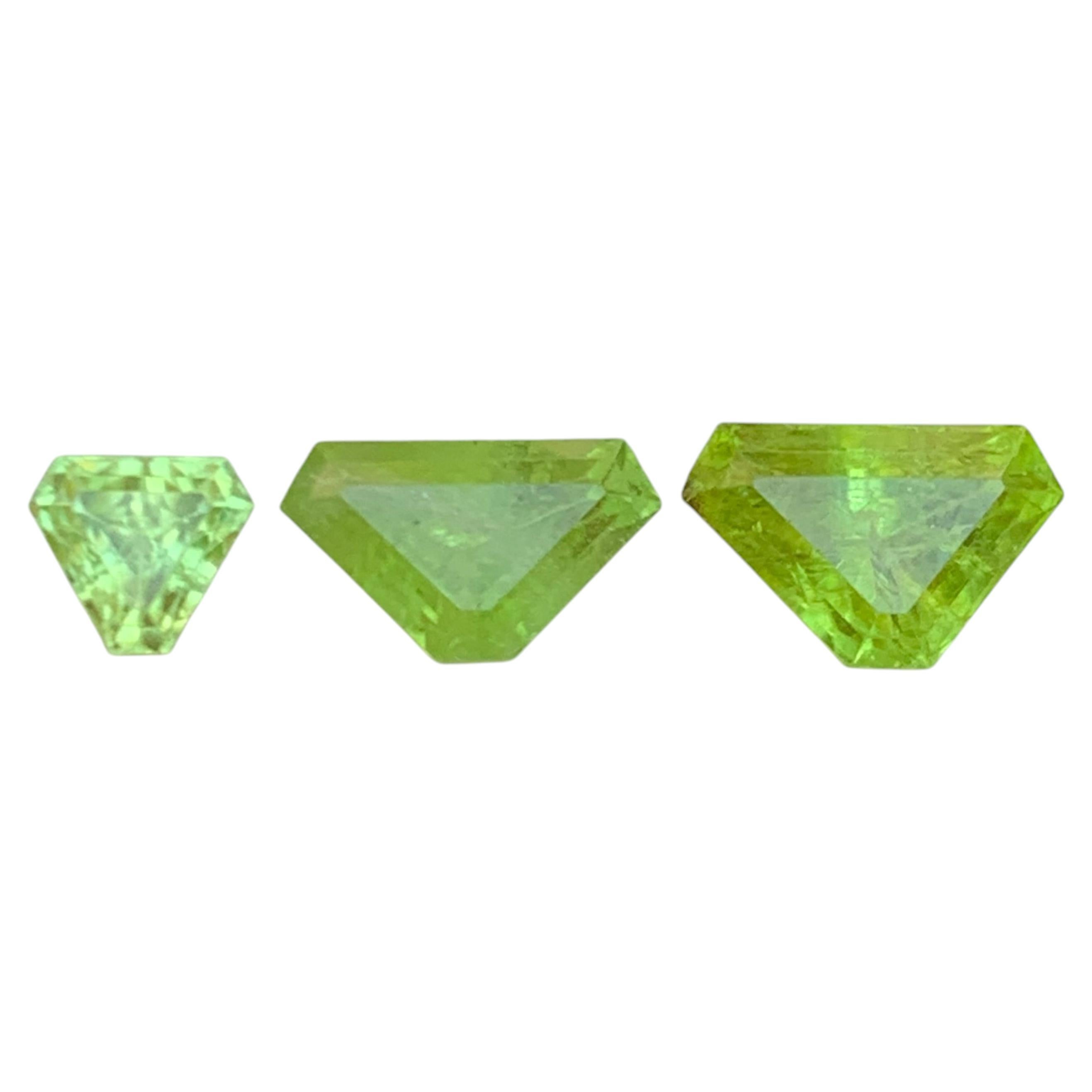 Vibrant Green Natural Peridot 5.84 Carat Calf’s Head Cut Loose Gemstones Parcel