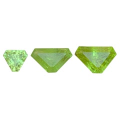 Vibrant Green Natural Peridot 5.84 Carat Calf’s Head Cut Loose Gemstones Parcel