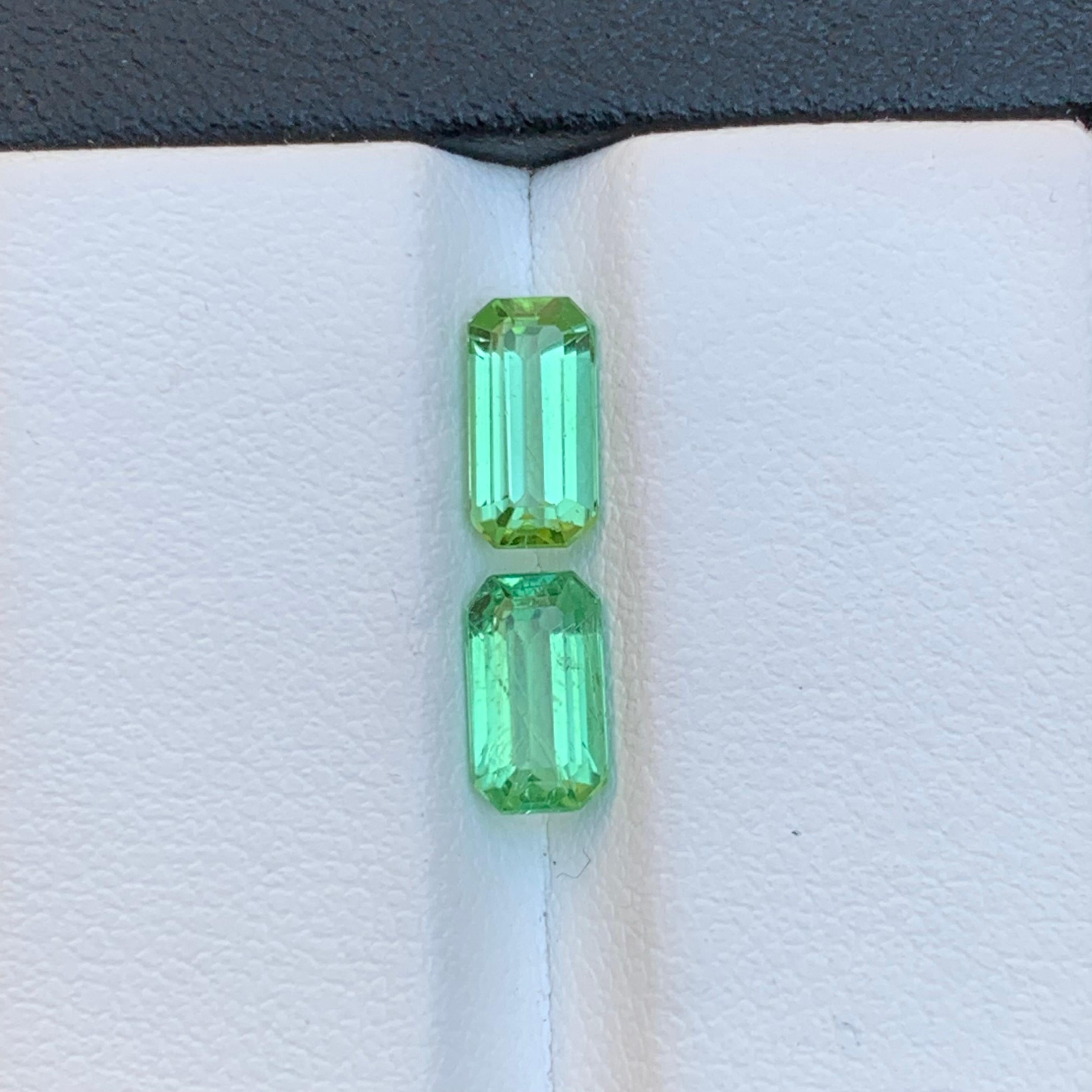 Vibrant Green Natural Tourmaline Loose Gemstones 2.10Ct Emerald Cut for Jewelry For Sale 6