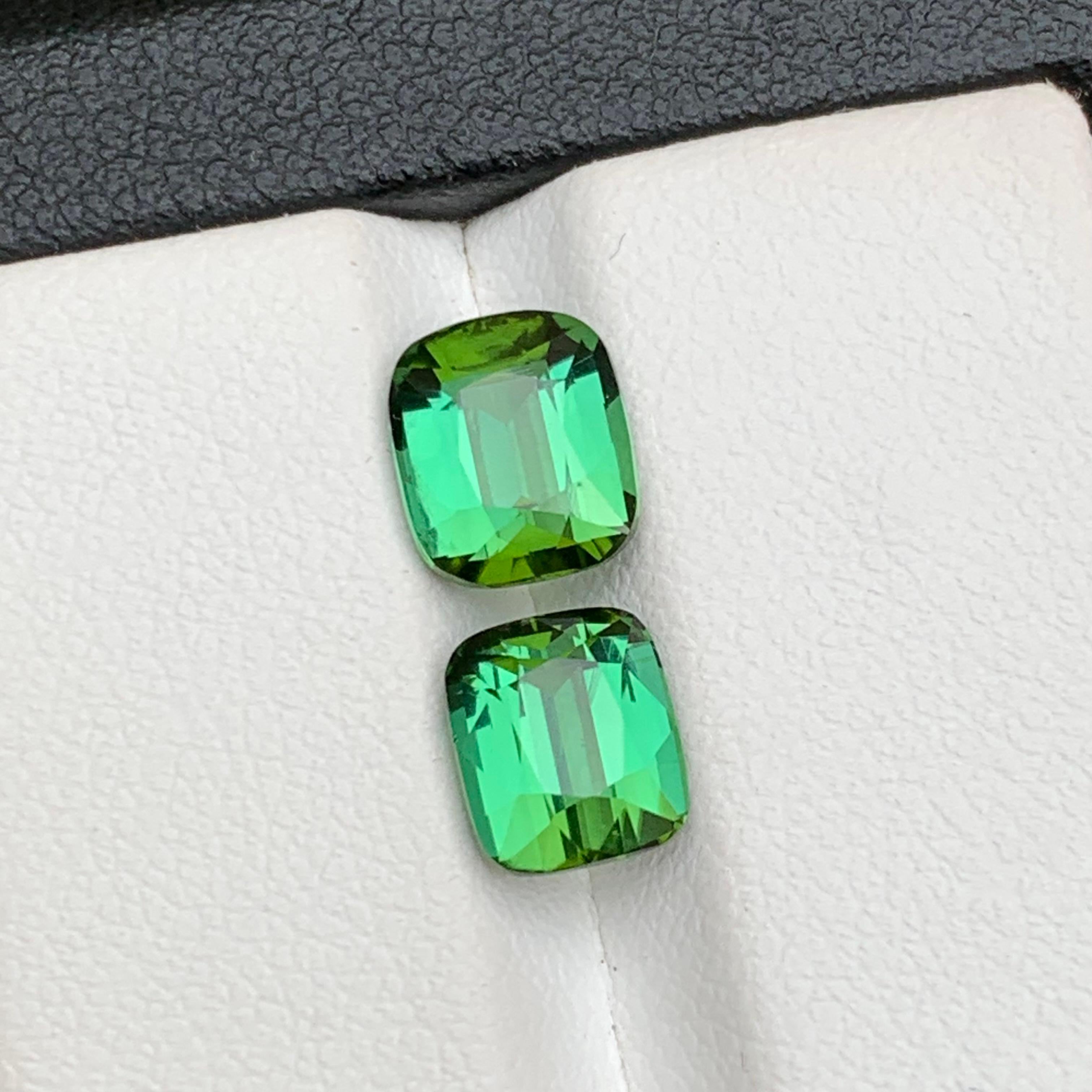 Leuchtend grüner natürlicher Turmalin, lose Edelsteine, 4,05 Karat-Ring, Ohrringe, Schmuck im Angebot 5