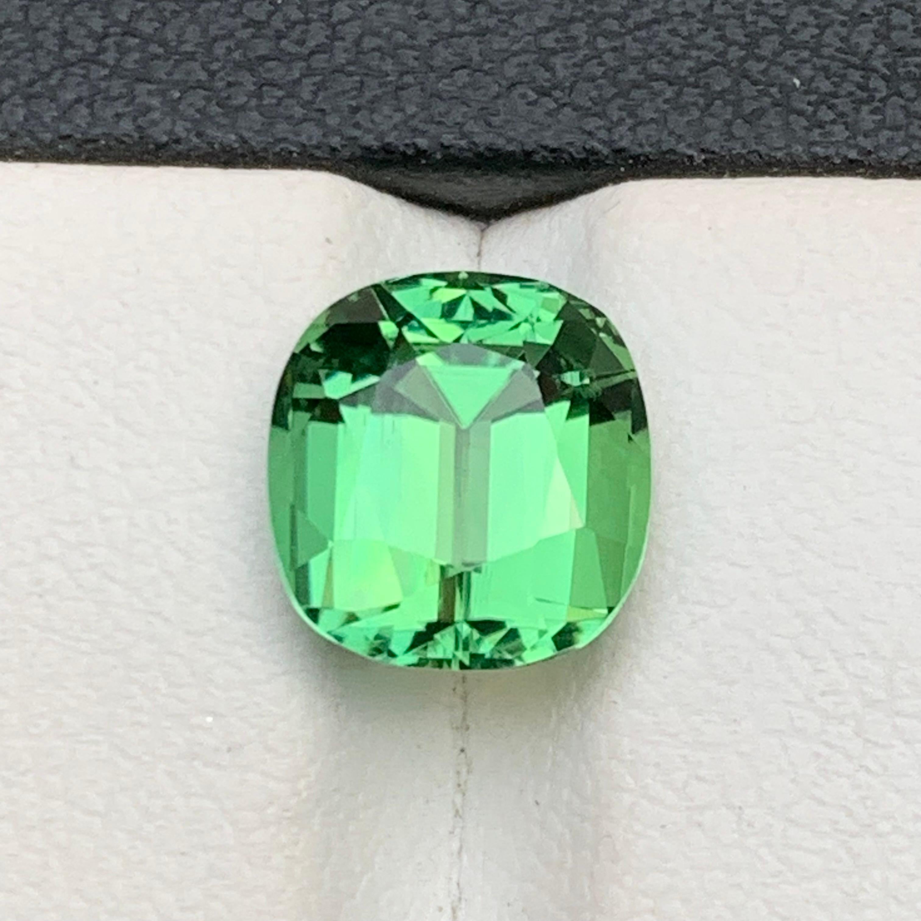Vibrant Green Natural Turmalin Ring Lose Edelstein 3.90 Ct Cushion Cut-Schmuck im Angebot 4