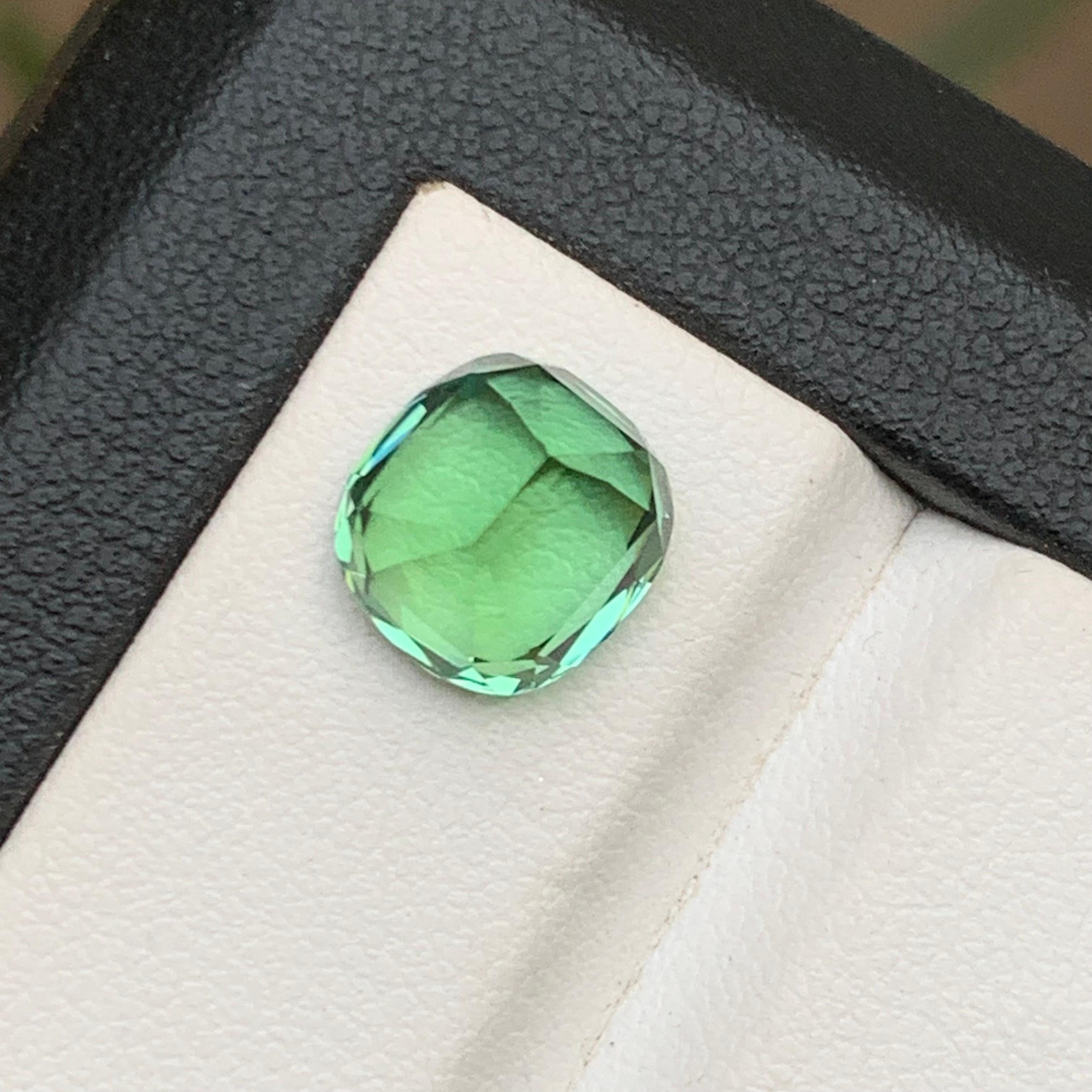 Vibrant Green Natural Turmalin Ring Lose Edelstein 3.90 Ct Cushion Cut-Schmuck im Zustand „Neu“ im Angebot in Peshawar, PK