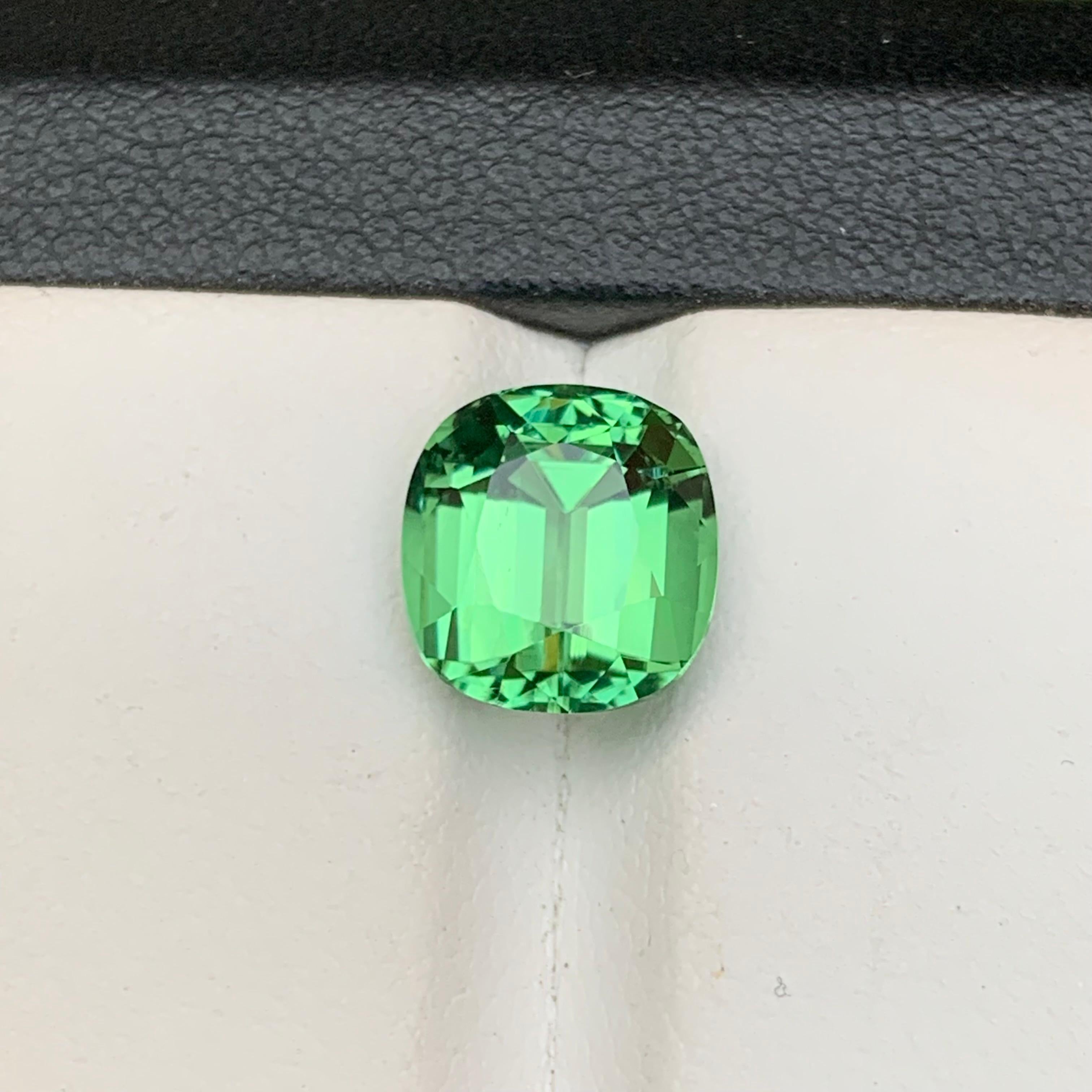 Vibrant Green Natural Turmalin Ring Lose Edelstein 3.90 Ct Cushion Cut-Schmuck im Angebot 2
