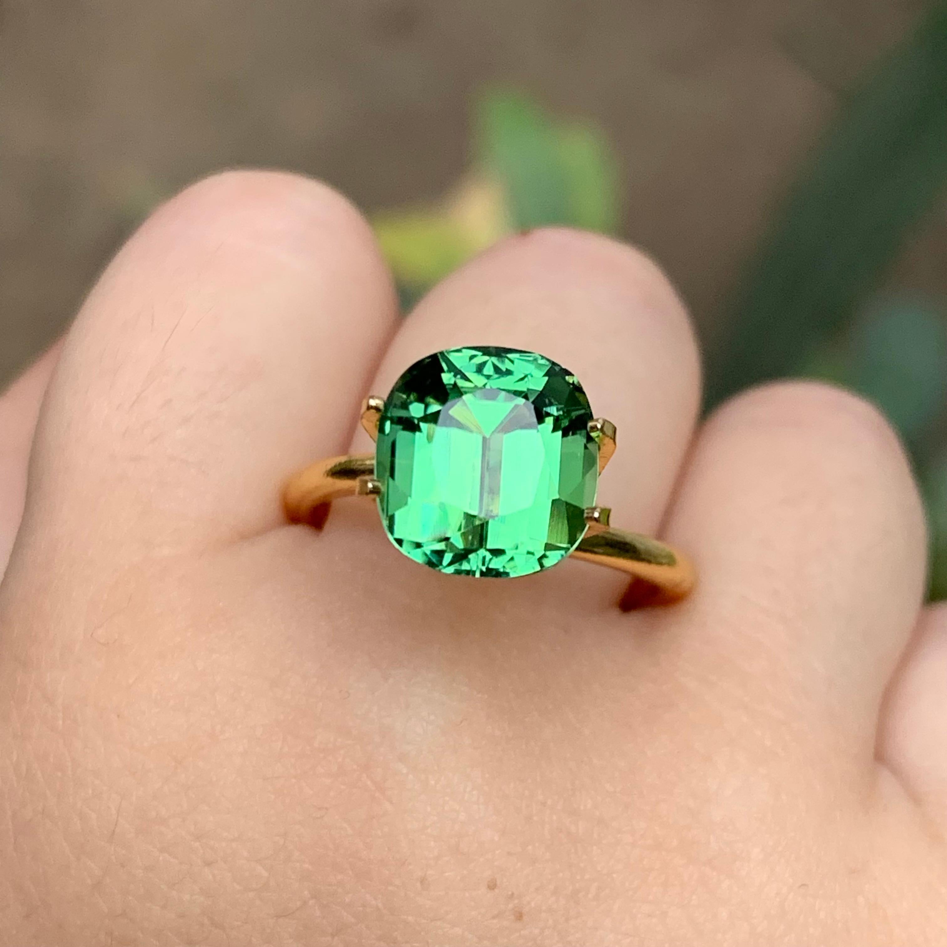 Vibrant Green Natural Turmalin Ring Lose Edelstein 3.90 Ct Cushion Cut-Schmuck im Angebot 3