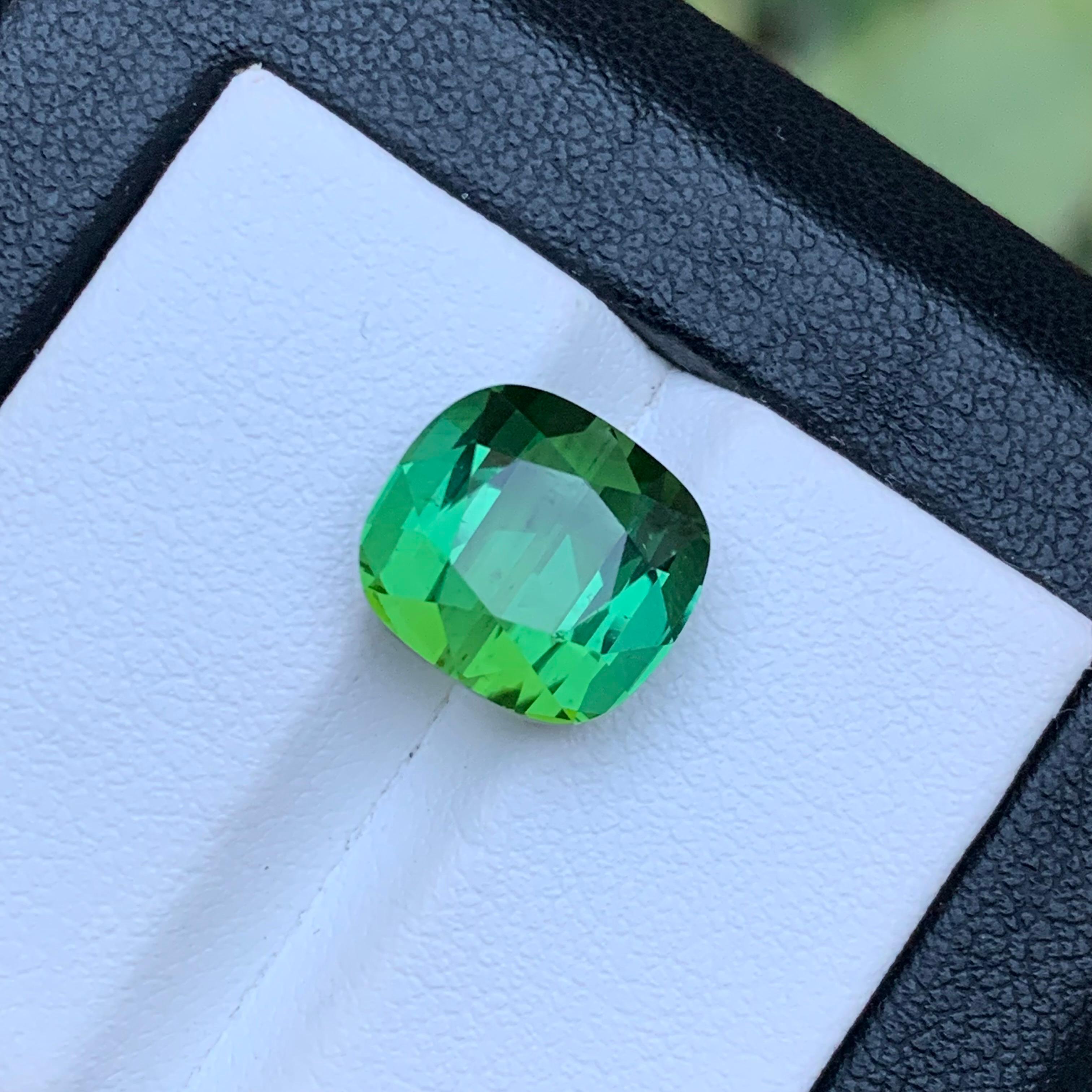 Vibrant Green Natural Tourmaline Ring Loose Gemstone 7.40 Ct Cushion Cut Jewelry For Sale 1