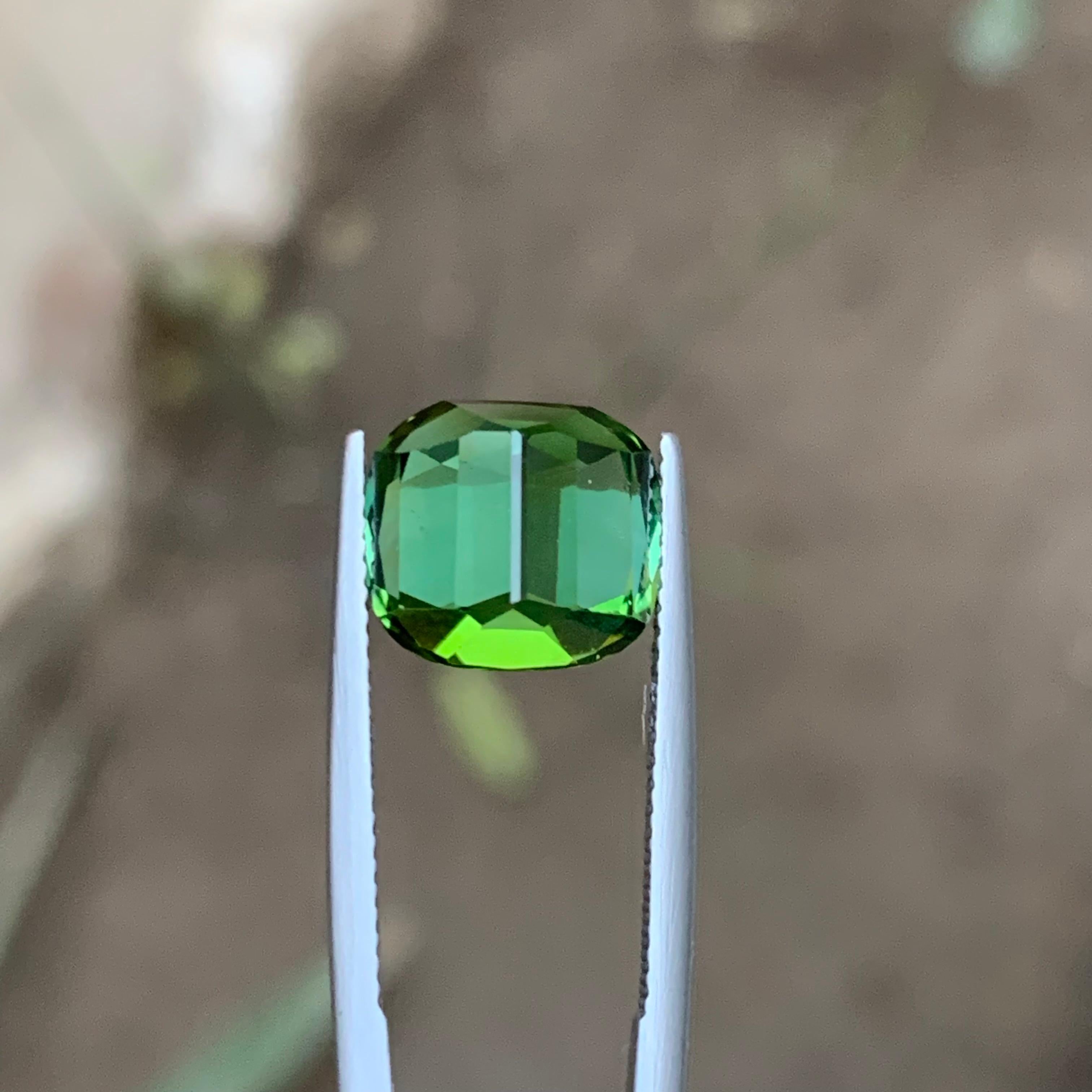 Vibrant Green Natural Tourmaline Ring Loose Gemstone 7.40 Ct Cushion Cut Jewelry For Sale 4