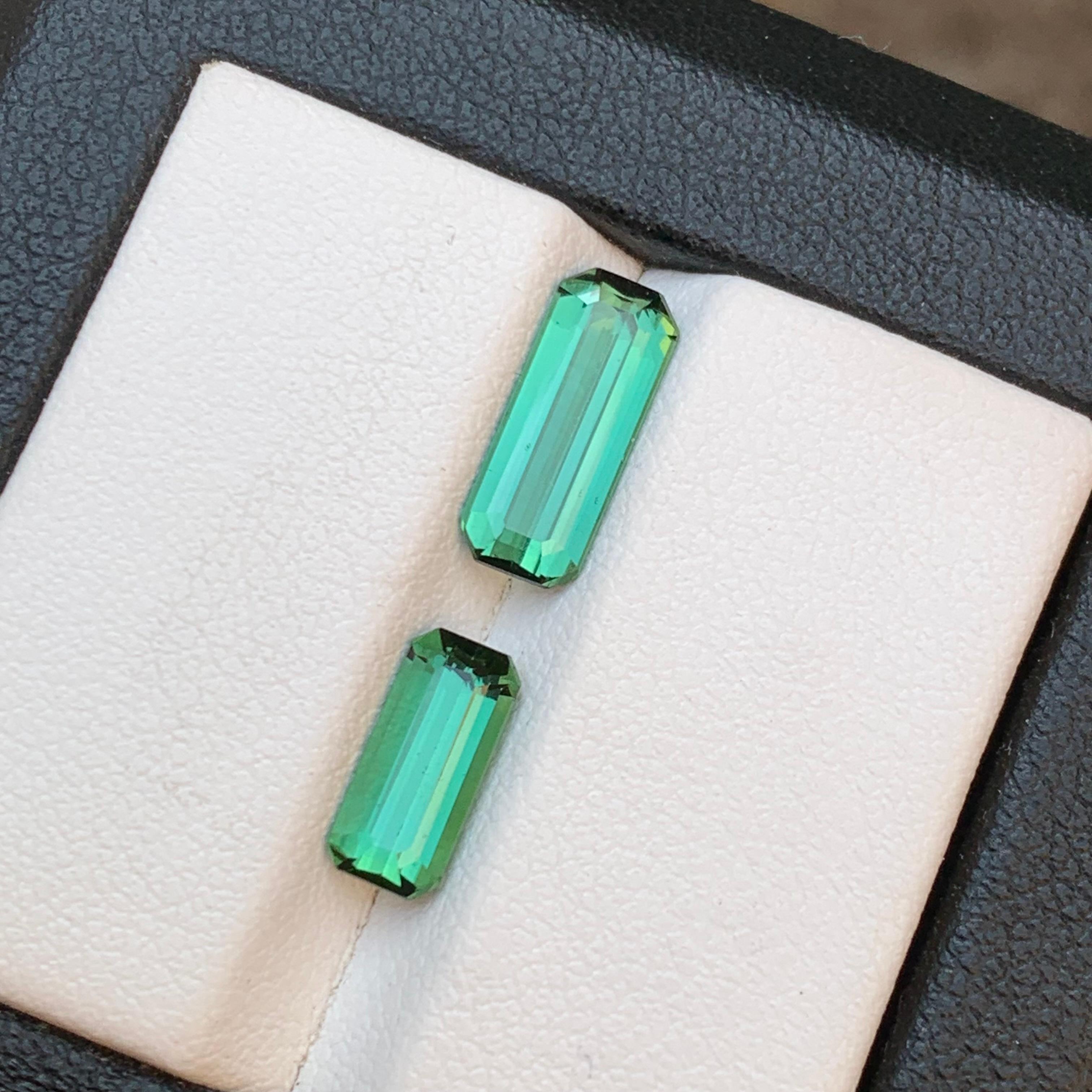 Bague et pendentif en tourmaline naturelle verte vibrante, pierres précieuses non serties 3,15 carats en vente 4