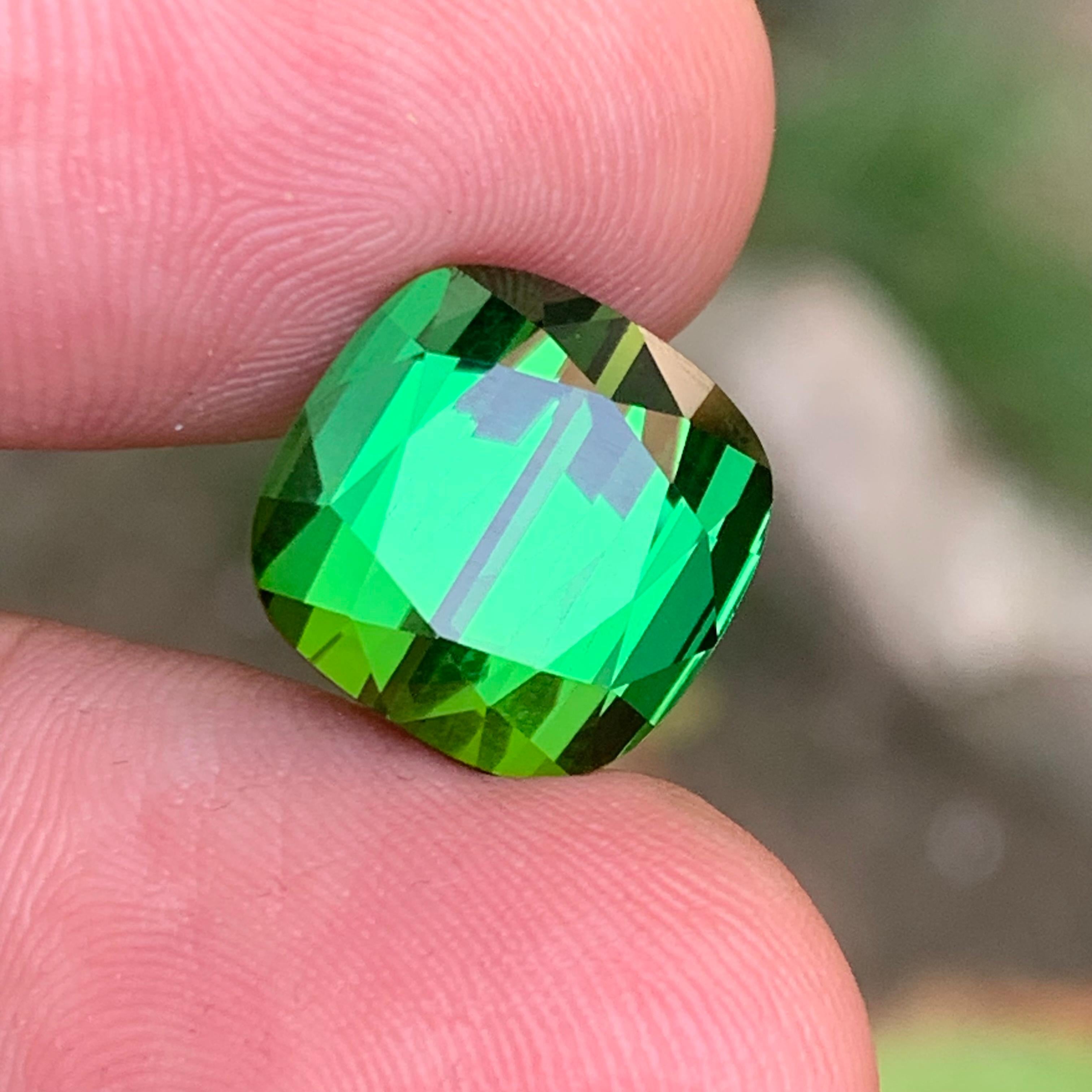 Lebendiger grüner Turmalin 12.50Ct Natürlicher loser Edelstein Cushion Cut-Ring-Schmuck (Kissenschliff) im Angebot