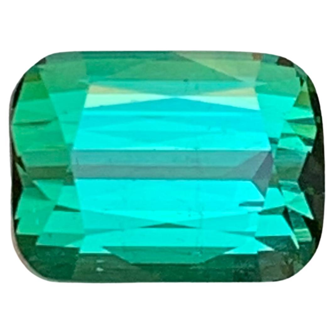 Vibrant Green Tourmaline 4.27 Carat Cushion Cut Natural Loose Gemstone for Ring im Angebot
