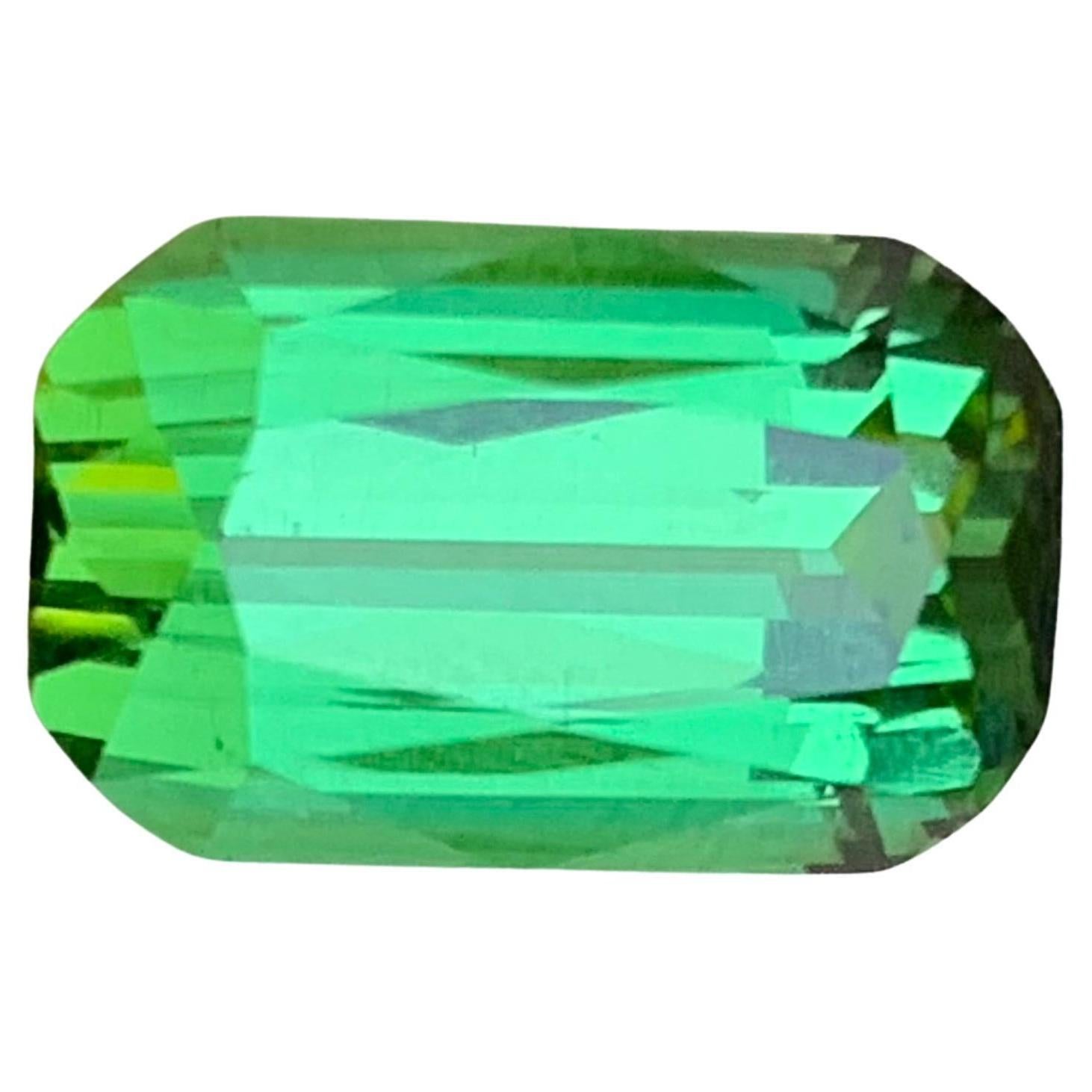 Vibrante tormalina verde da 5,39 carati, gemma naturale sciolta con taglio a cuscino per anello in vendita