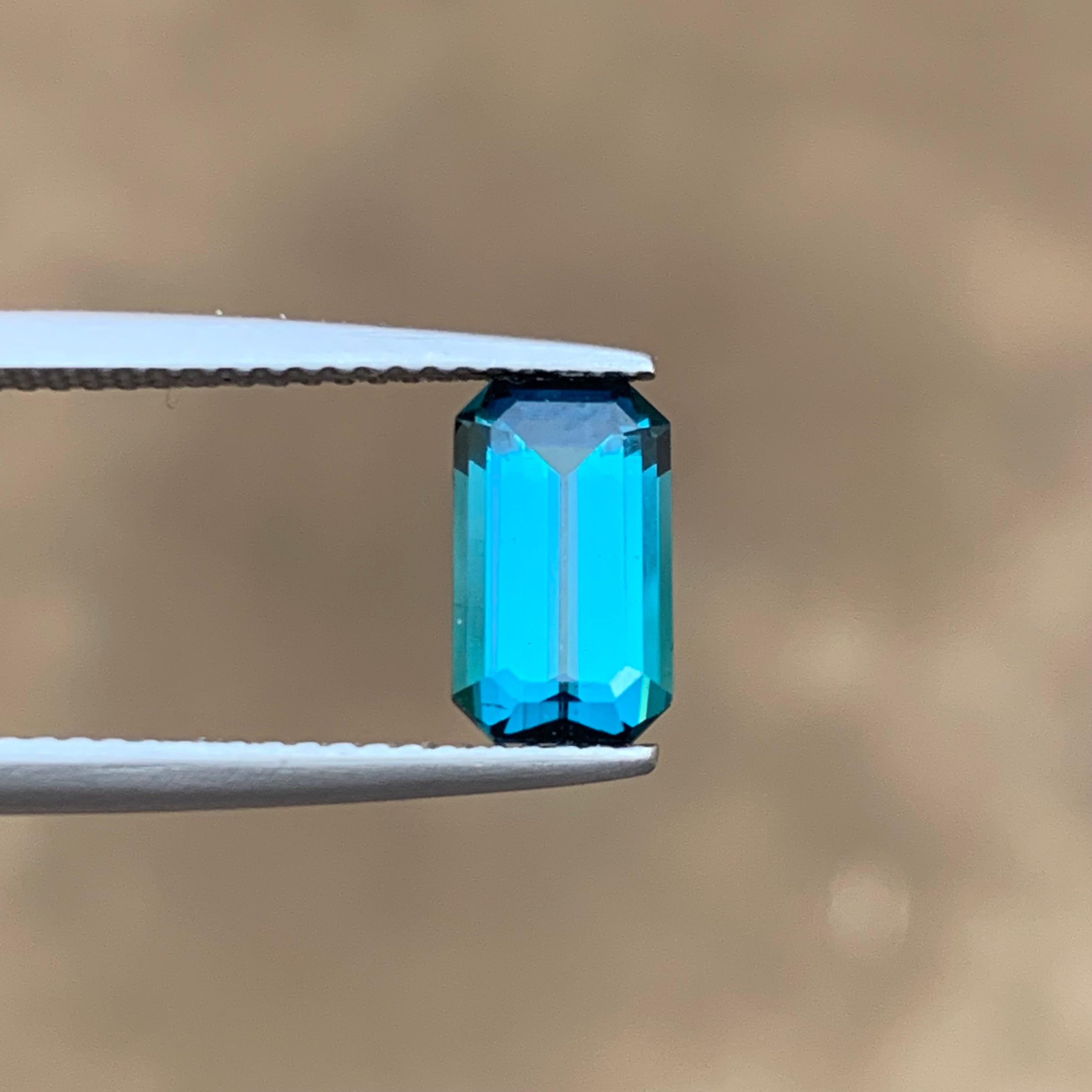 Bague en tourmaline indicolite naturelle bleu intense de 1,90 carat en vente 6