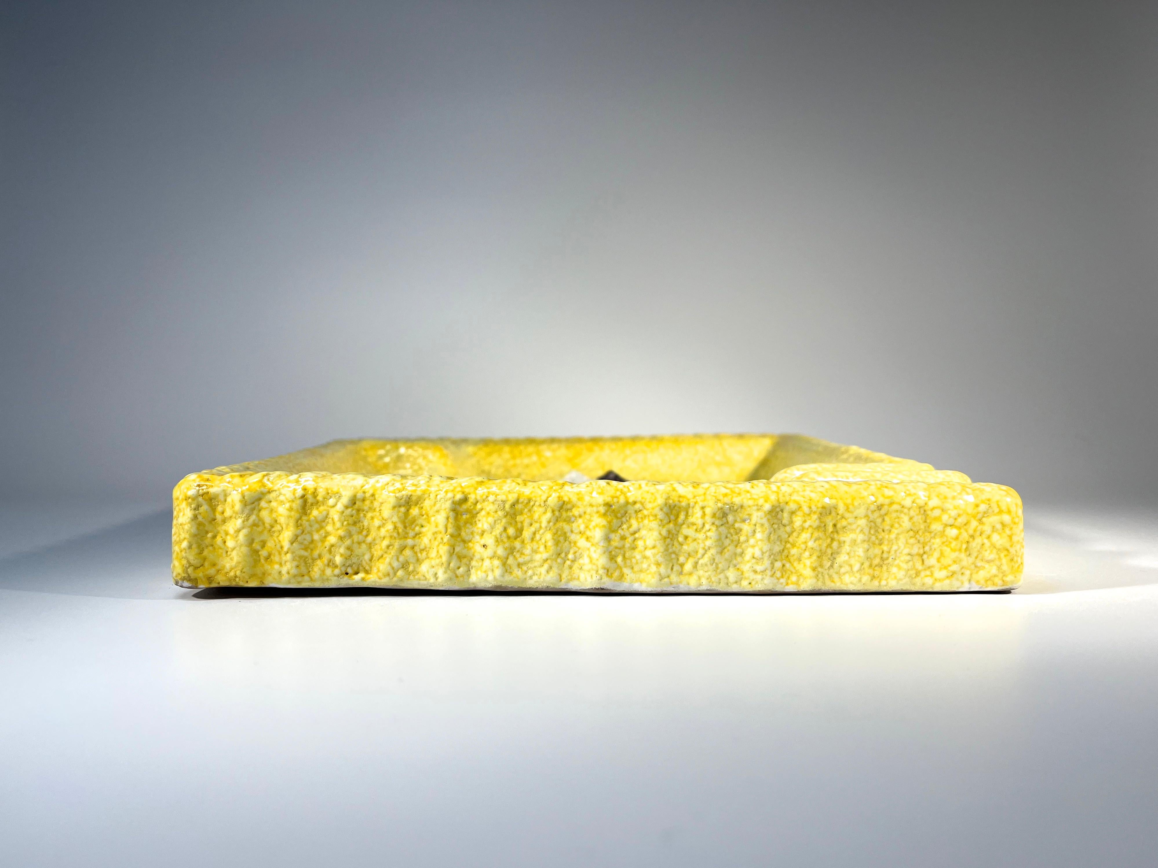 20th Century Vibrant Lemon Textured Glaze, Hand Painted Songbird Italian Ceramic Ashtray For Sale