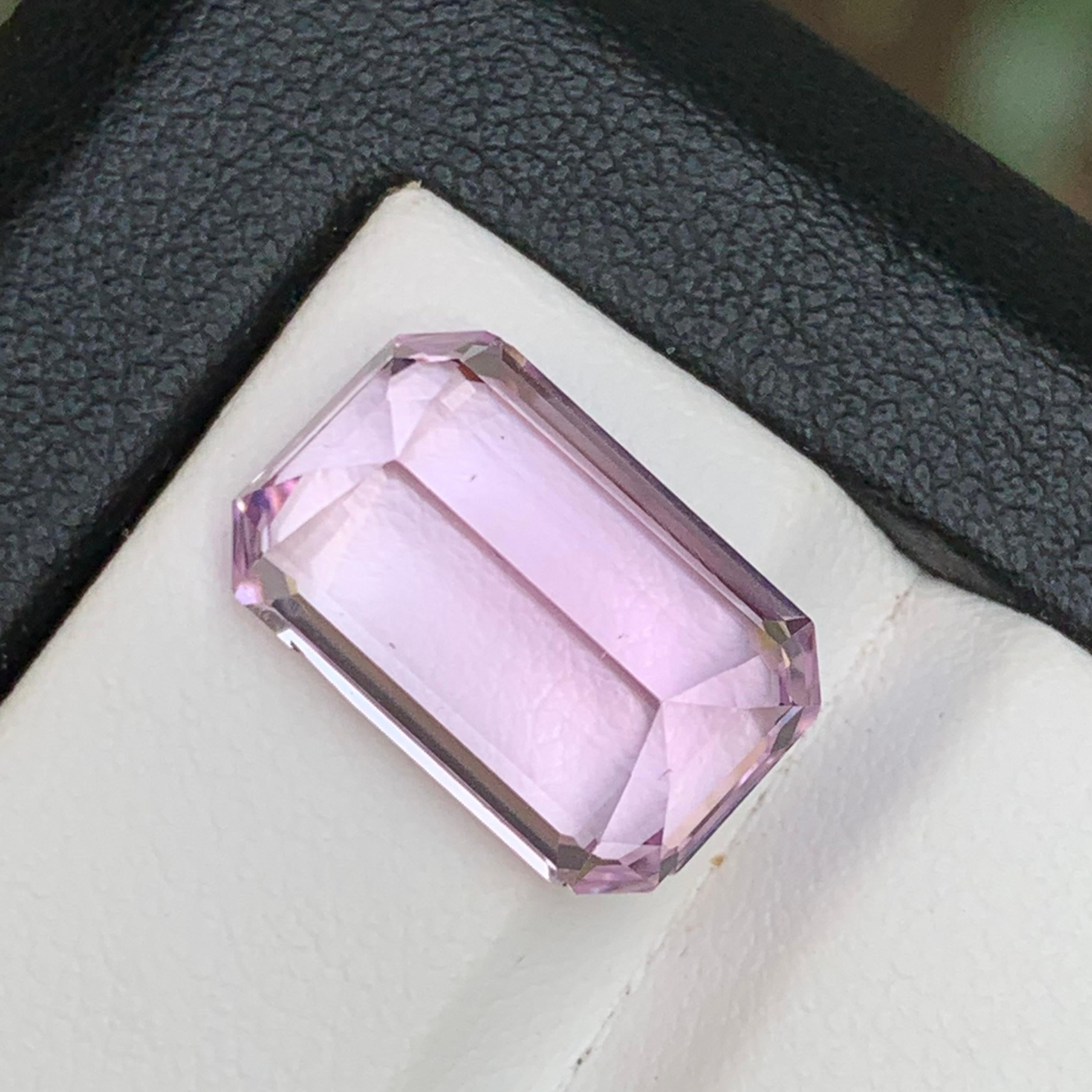 Vibrante anello di Kunzite naturale rosa lilla allentato 9,40 carati taglio smeraldo Jewell in vendita 2