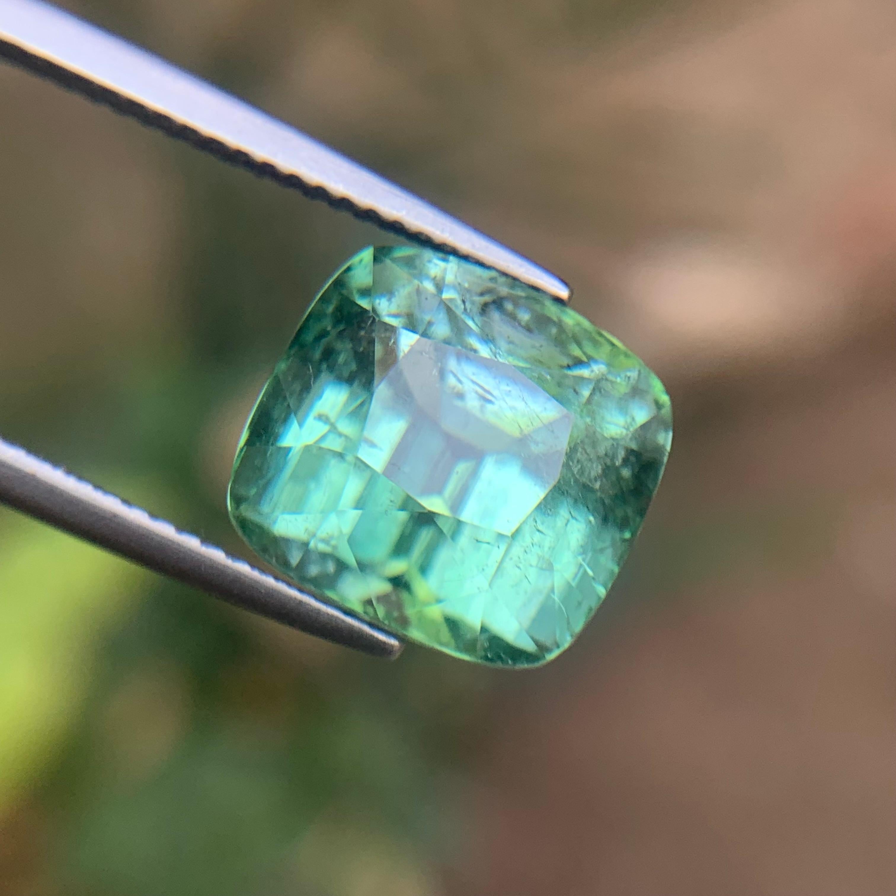 Vibrant Minty Green Tourmaline 10.86 Ct Natural Loose Gemstone Cushion Cut-Ring Unisexe en vente