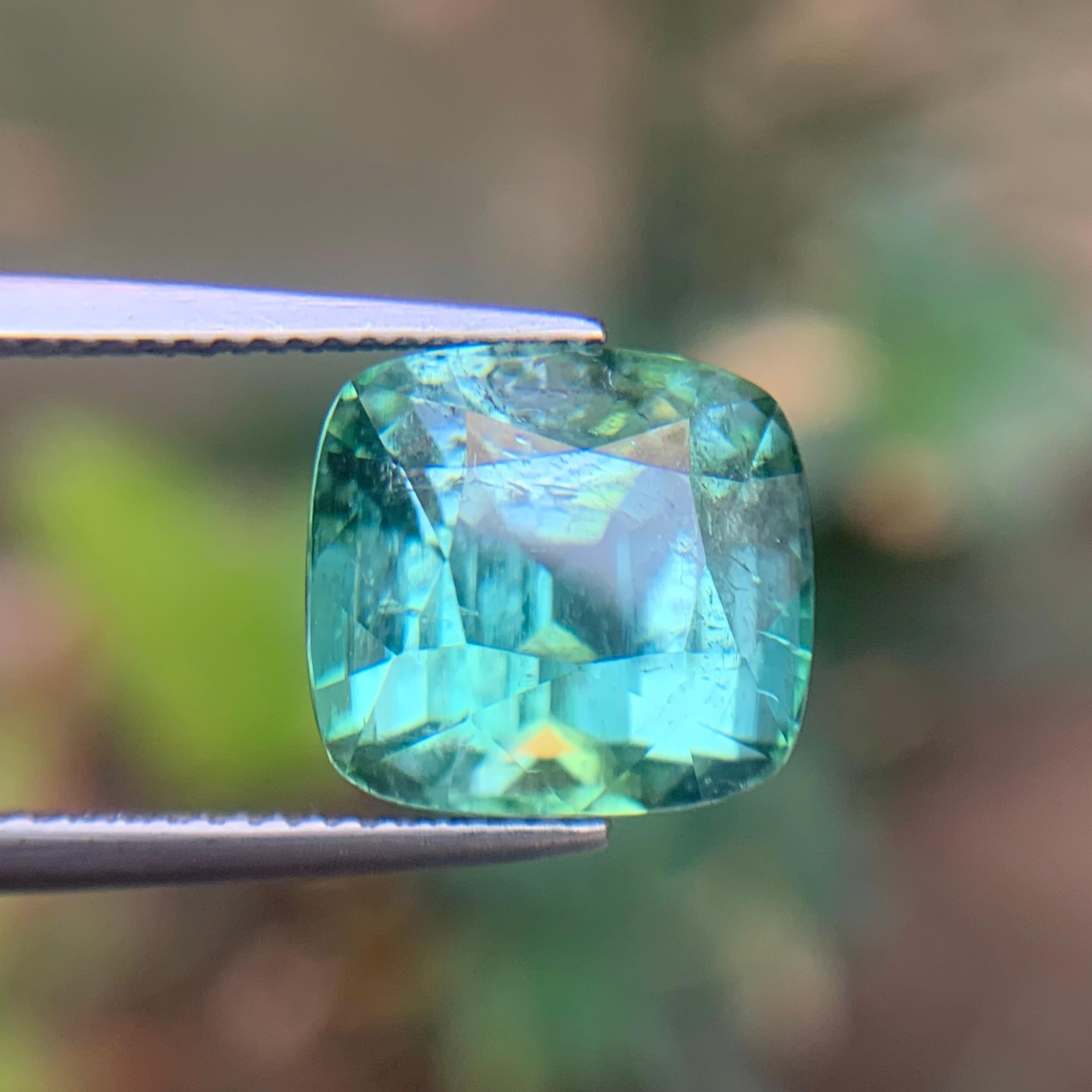 Vibrant Minty Green Tourmaline 10.86 Ct Natural Loose Gemstone Cushion Cut-Ring en vente 3