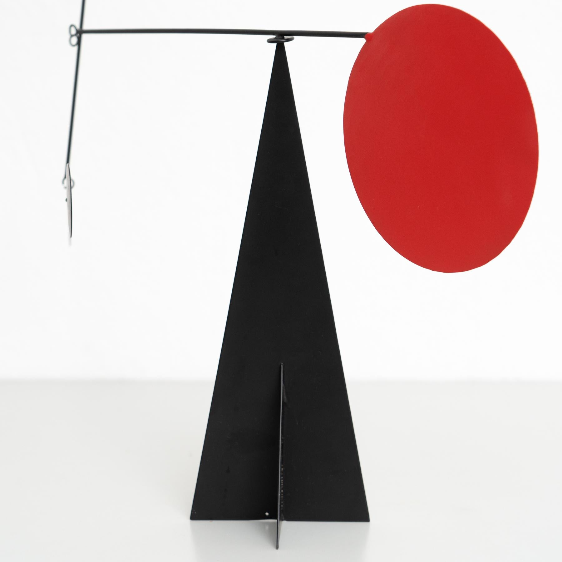 Mouvement vibrant : Sculpture cinétique - fer, peinture, mouvement 3