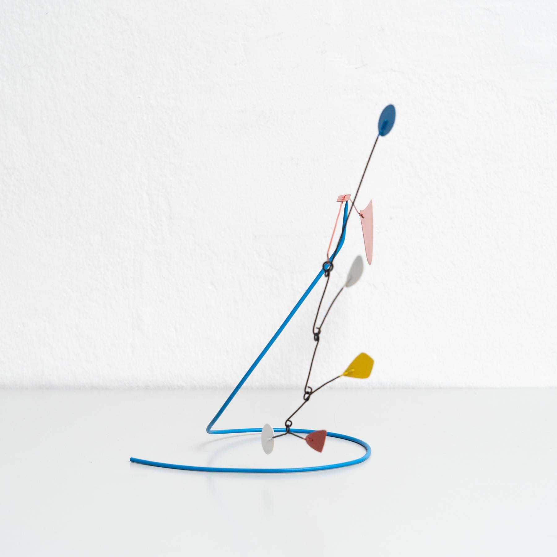 Métal Mouvement vibrant : Sculpture cinétique - fer, peinture, mouvement en vente
