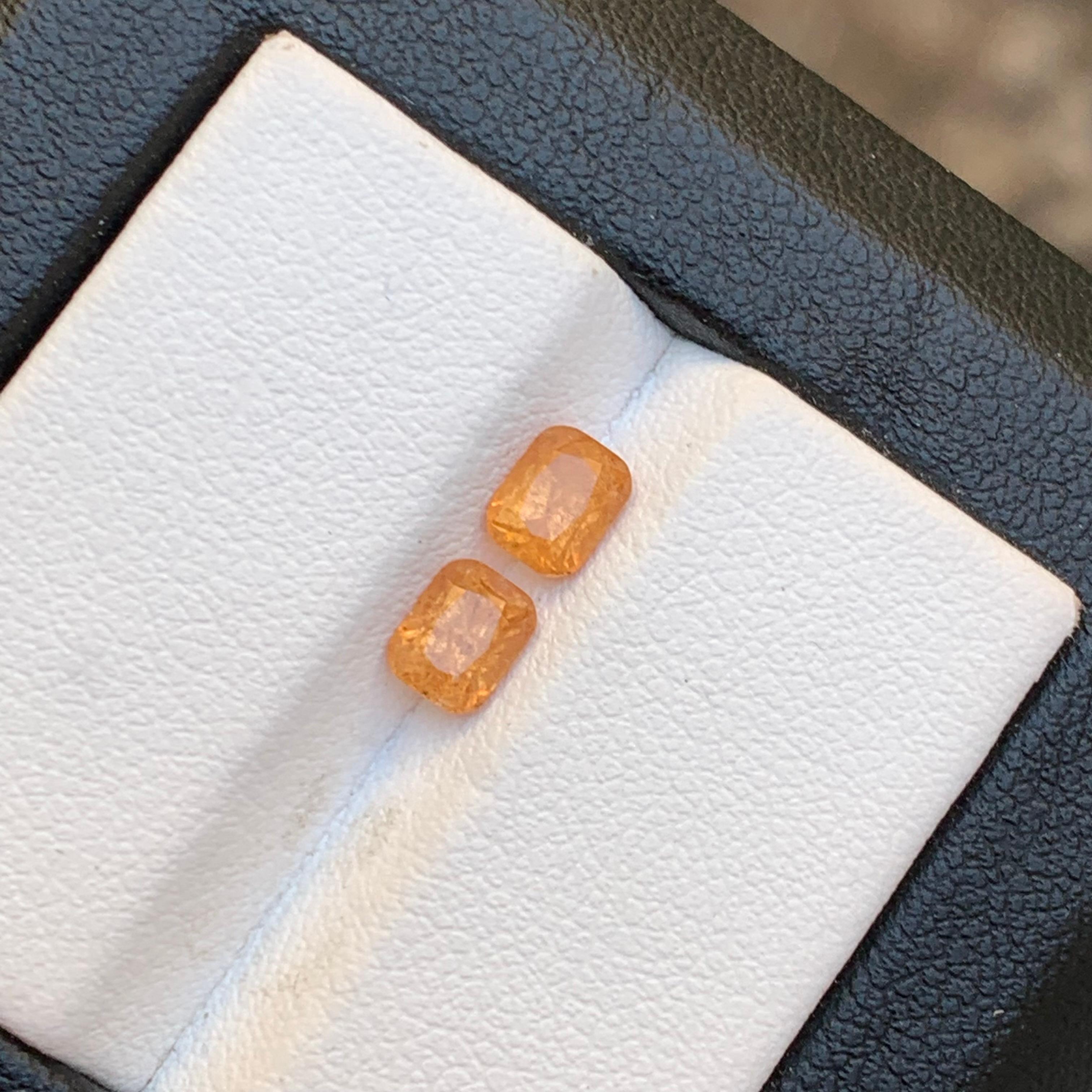 Vibrant Orange Natural Spessartine / Mandarin Garnet Loose Gemstones Pair 1.30Ct In New Condition For Sale In Peshawar, PK