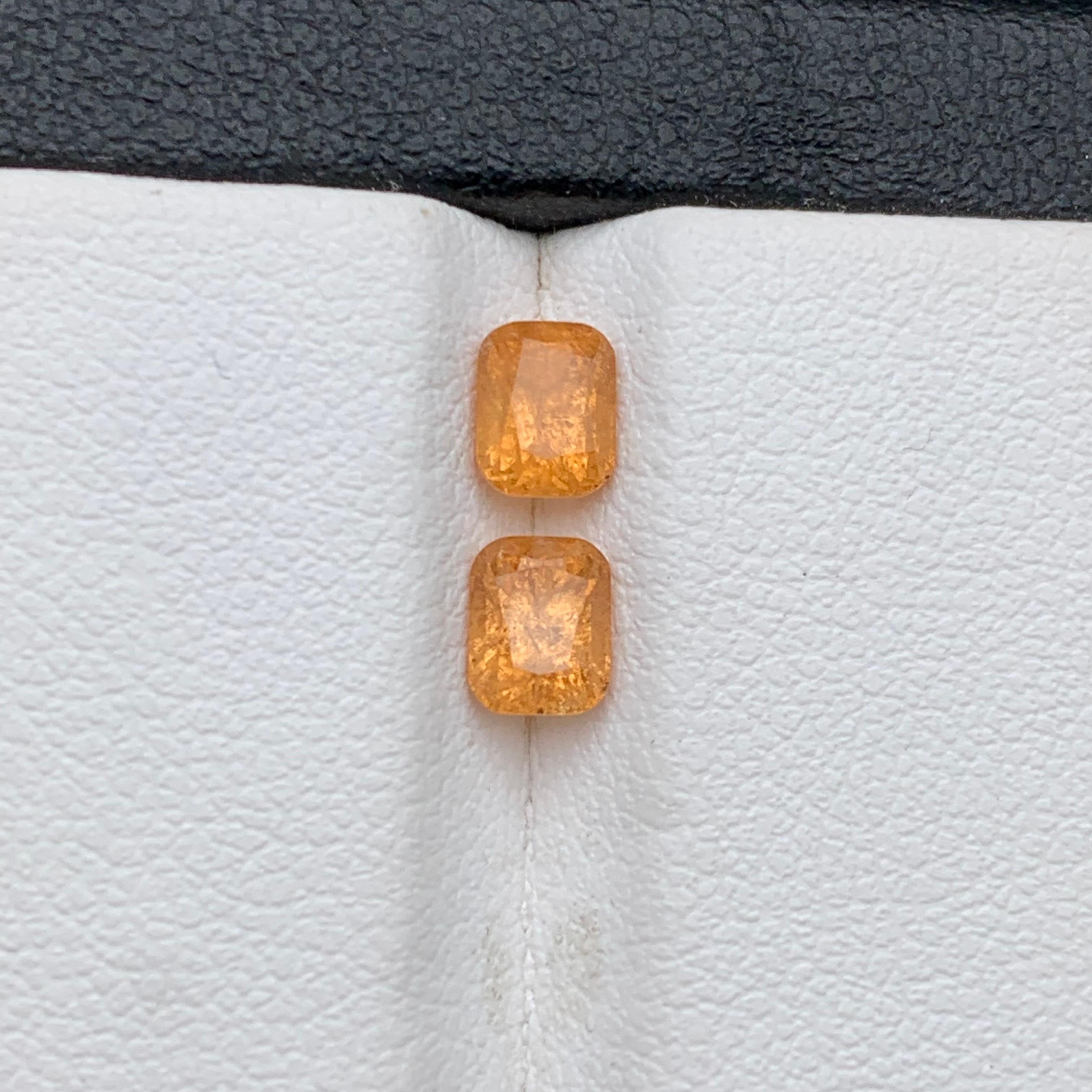 Women's or Men's Vibrant Orange Natural Spessartine / Mandarin Garnet Loose Gemstones Pair 1.30Ct For Sale