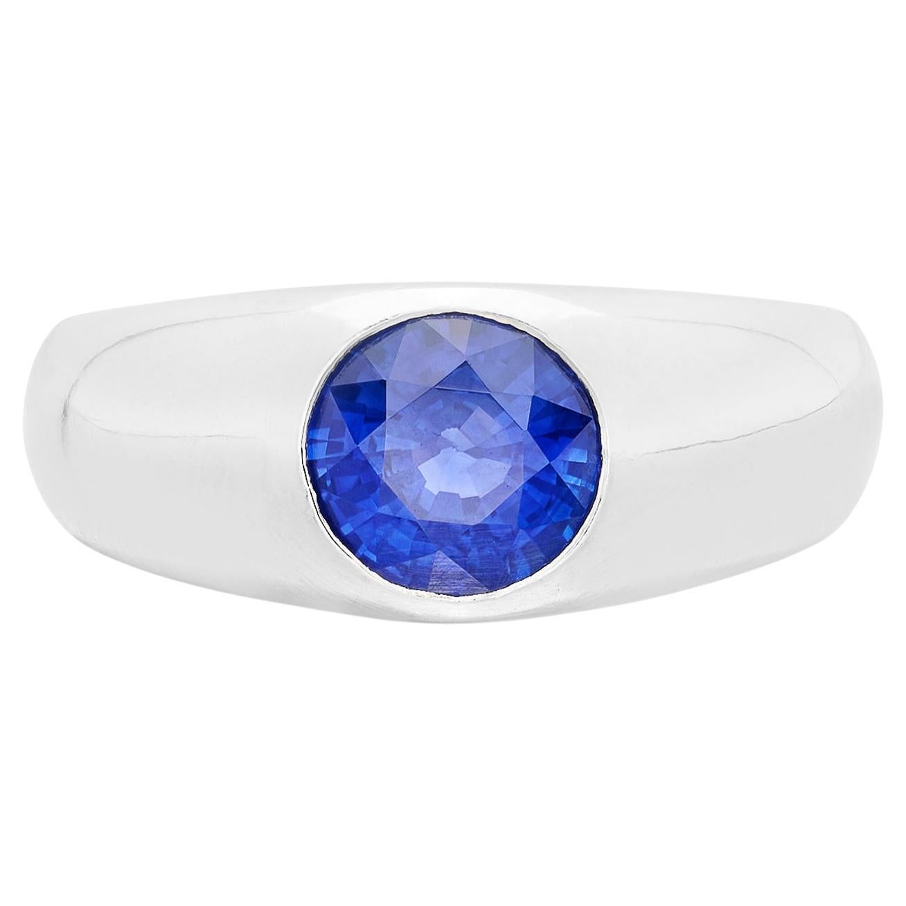 Vibrant Oval Sapphire Platinum Ring For Sale