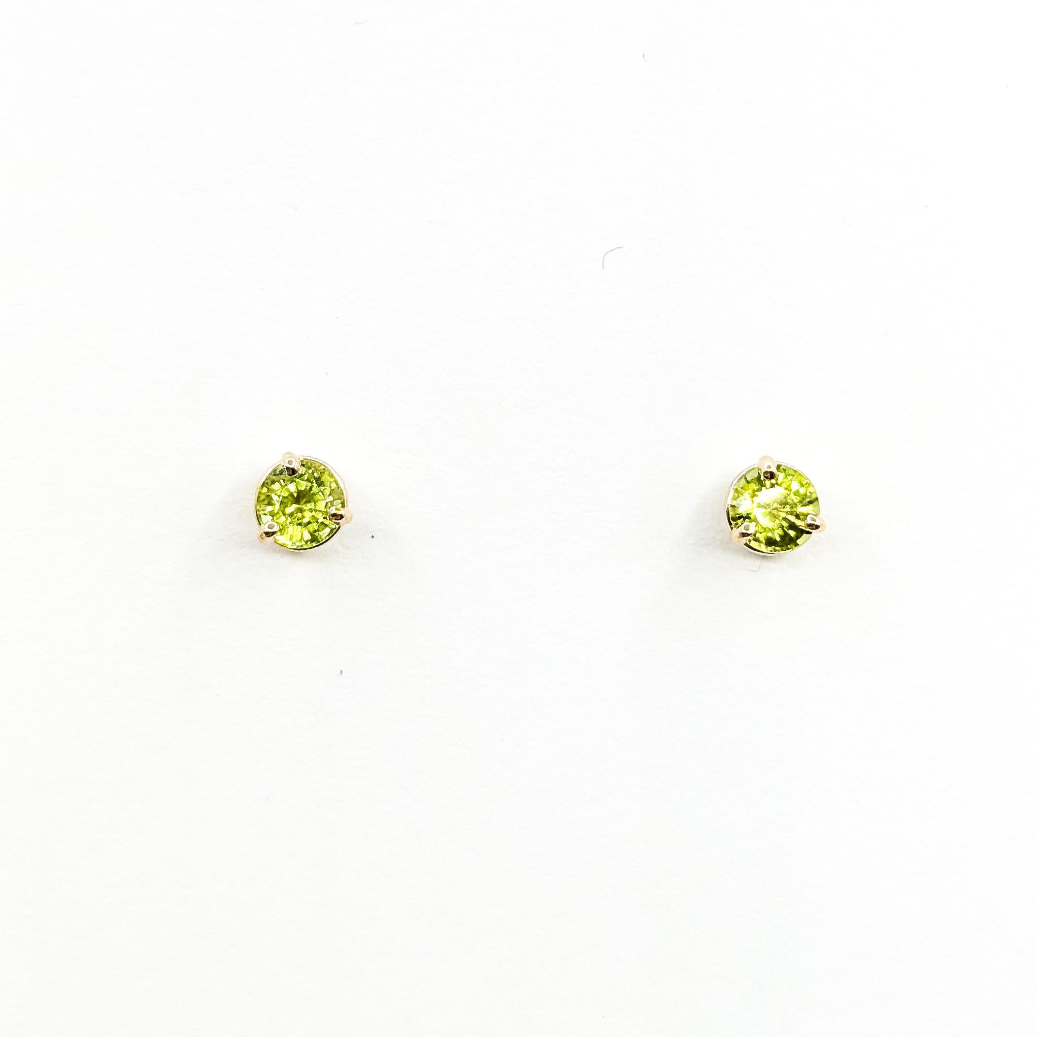 Boucles d'oreilles péridot en or jaune 14k Excellent état - En vente à Bloomington, MN