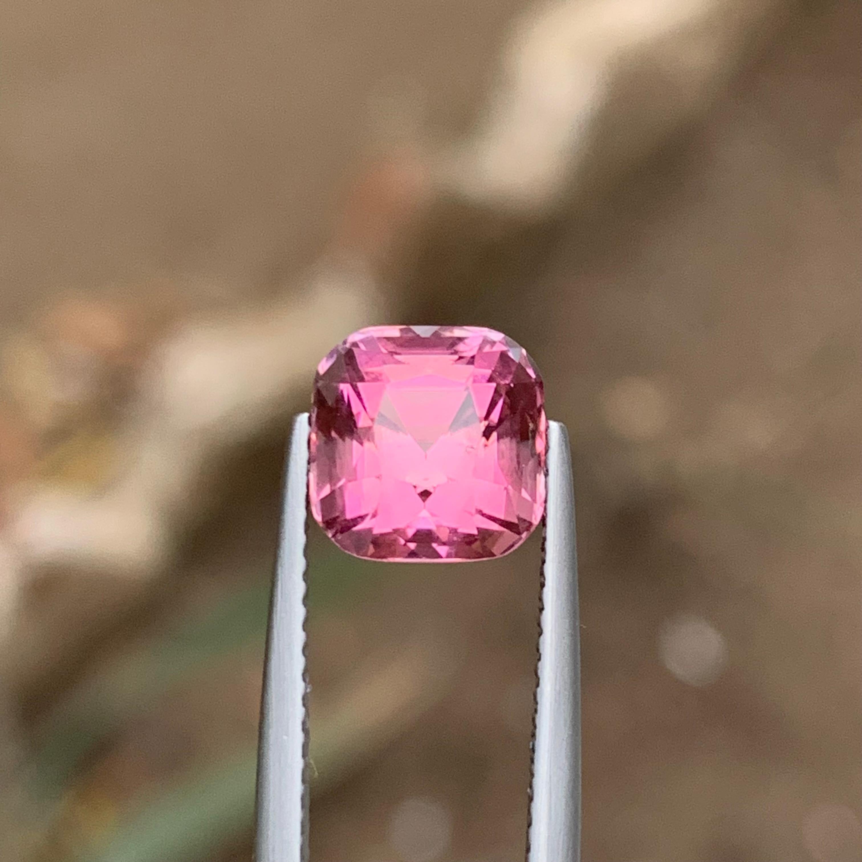 Women's or Men's Vibrant Pink Natural Tourmaline Ring Loose Gemstone 3.40 Ct Cushion Cut-Jewelry For Sale