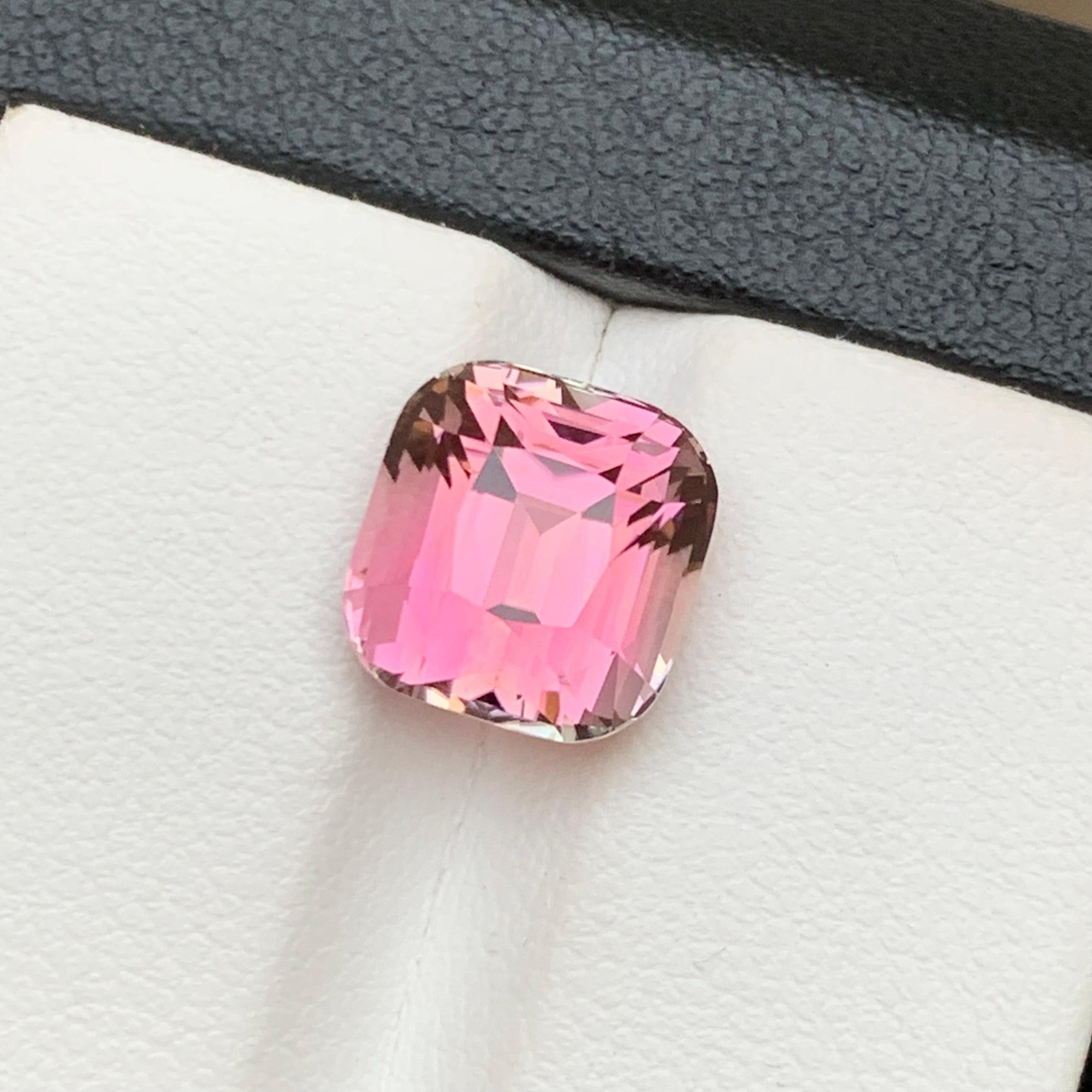 Bague en tourmaline naturelle rose vif, pierre précieuse non sertie de 4,75 carats, taille coussin en vente 6