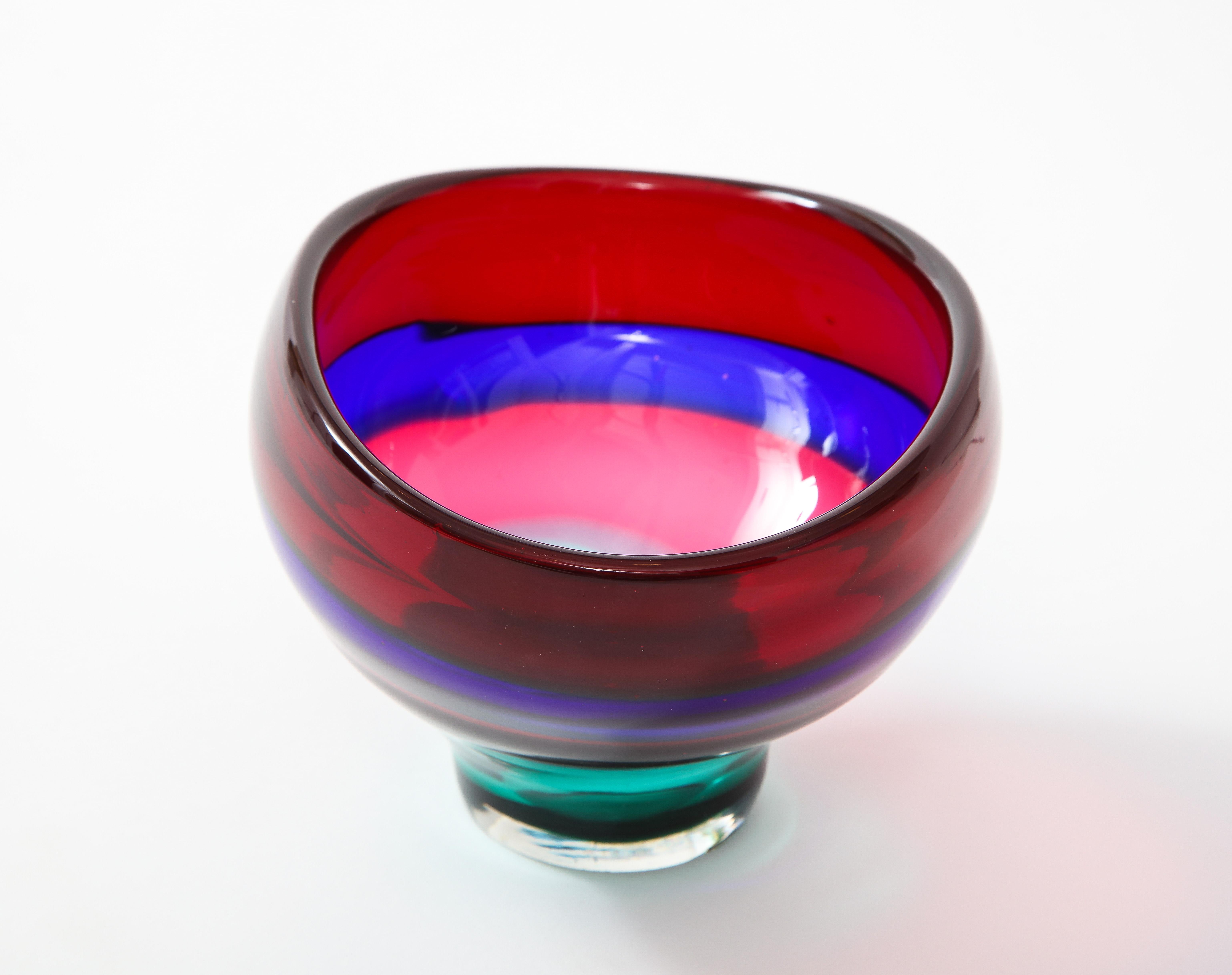 Vibrant Red Blue and Green Murano Glass Bowl by Fluvio Bianconi 3
