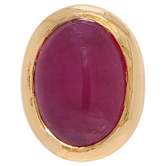 Vibrant Red Ruby Cabochon Pendant in 18K Yellow Gold
