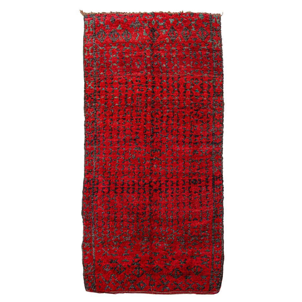 Stunning red vintage Moroccan Aït Sgougou rug curated by Breuckelen ...