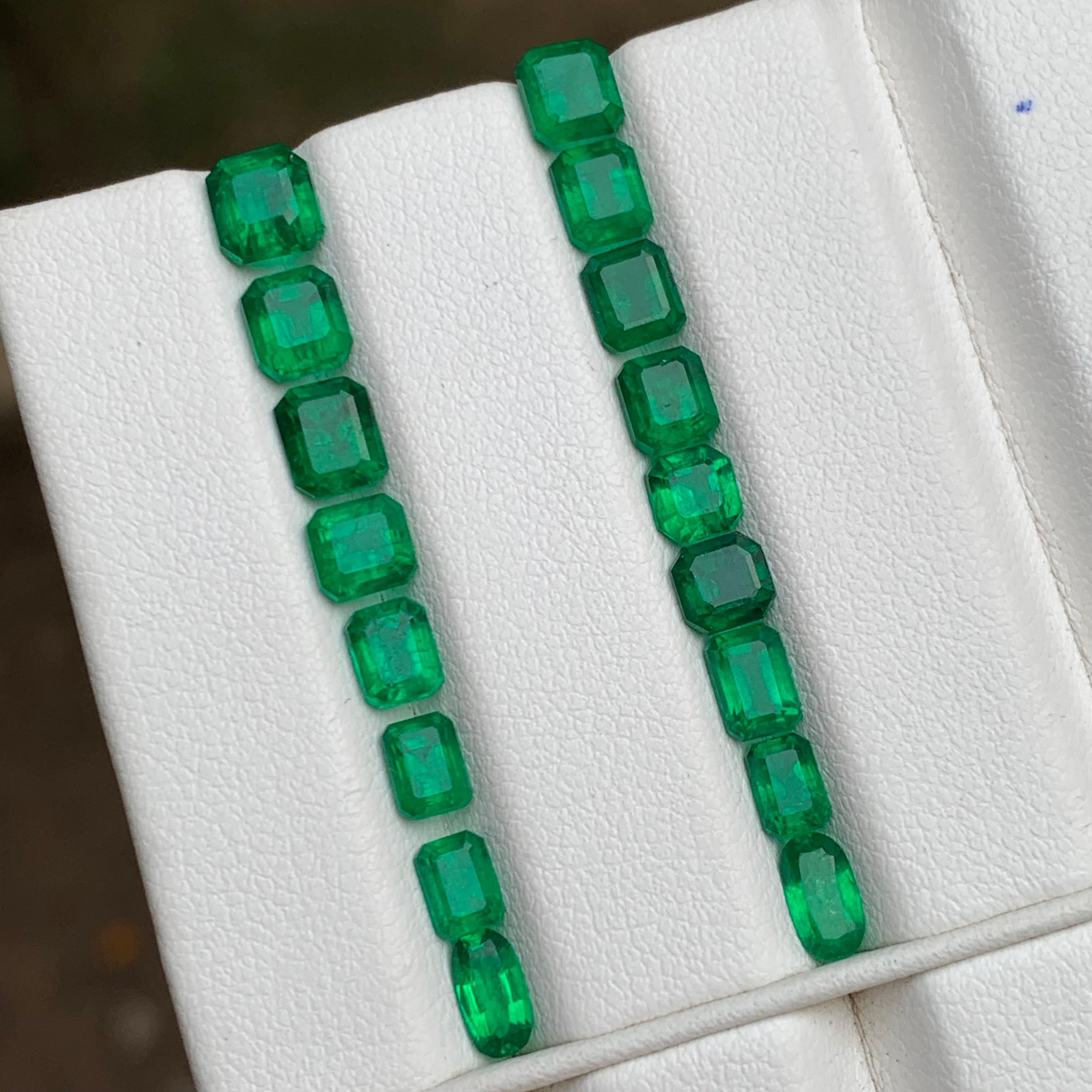 Vibrant Rich Green Natural Emerald Jewelry Size Loose Gemstone Lot 8.60 Ct-Jewel For Sale 2