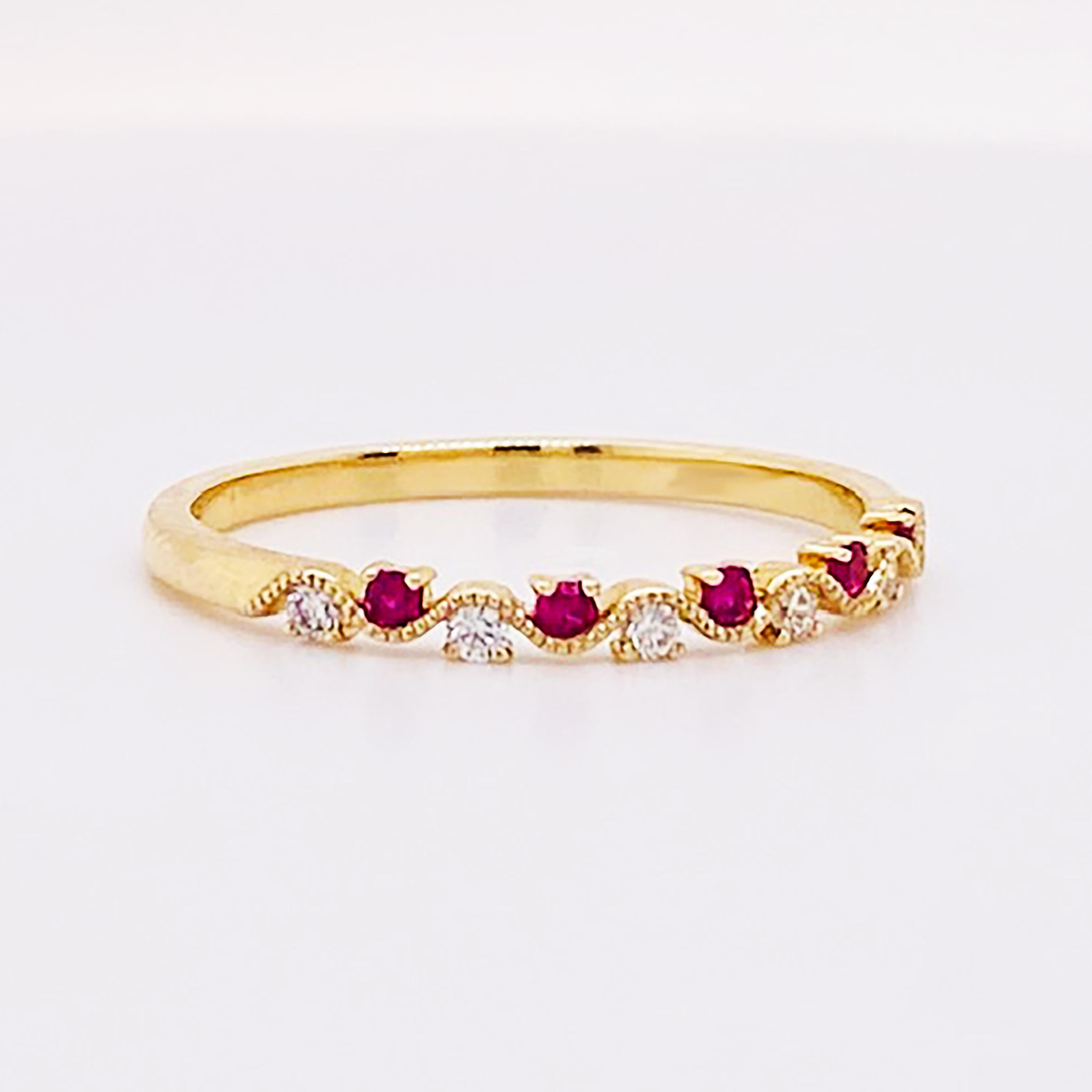 in vendita:  Anello di rubino vibrante con diamante e fascia ondulata in oro 14 carati con grani lavorati a mano 3