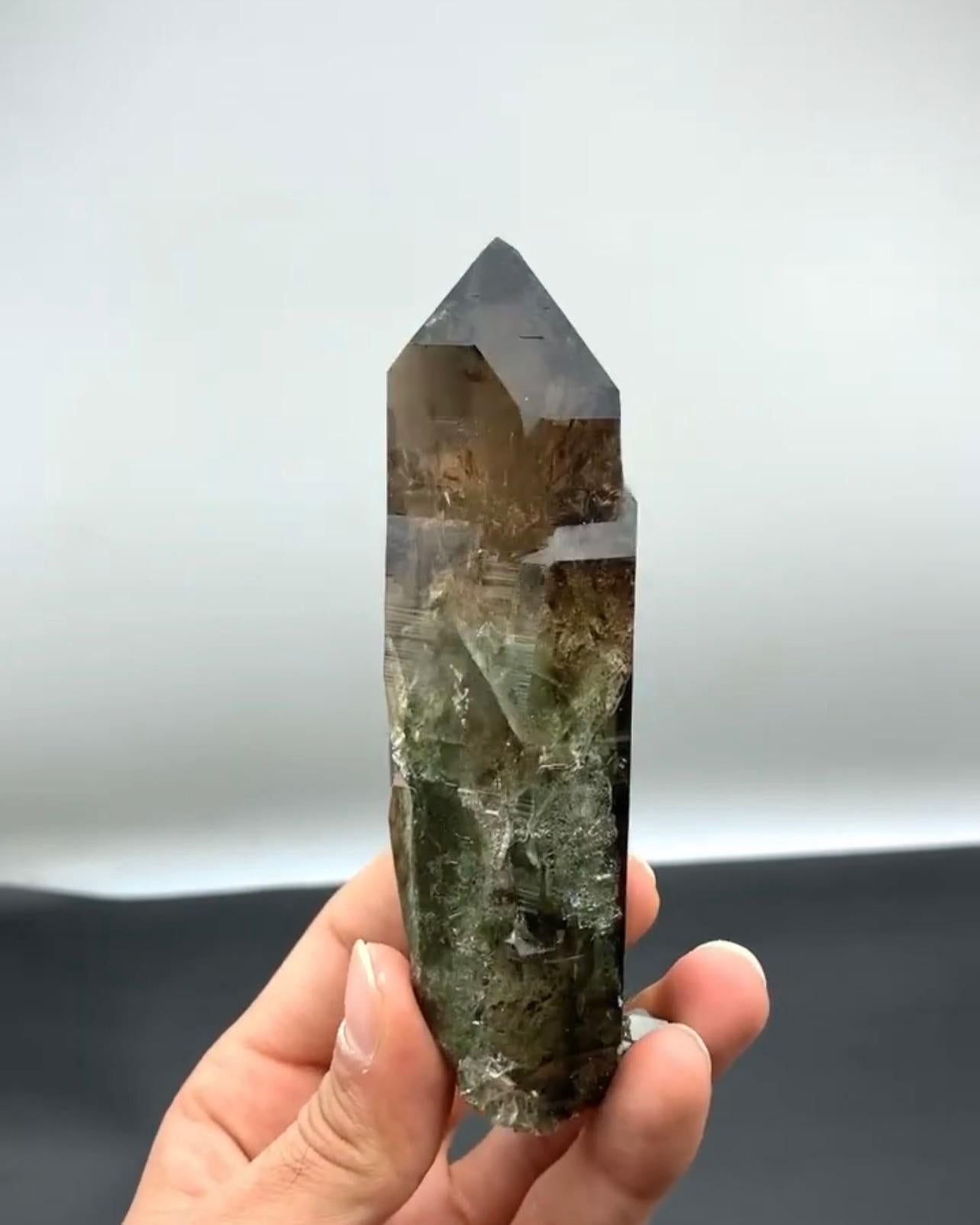 Pakistani Vibrant Smoky Brown Pointed Terminated Quartz Crystal From Pakistan For Sale