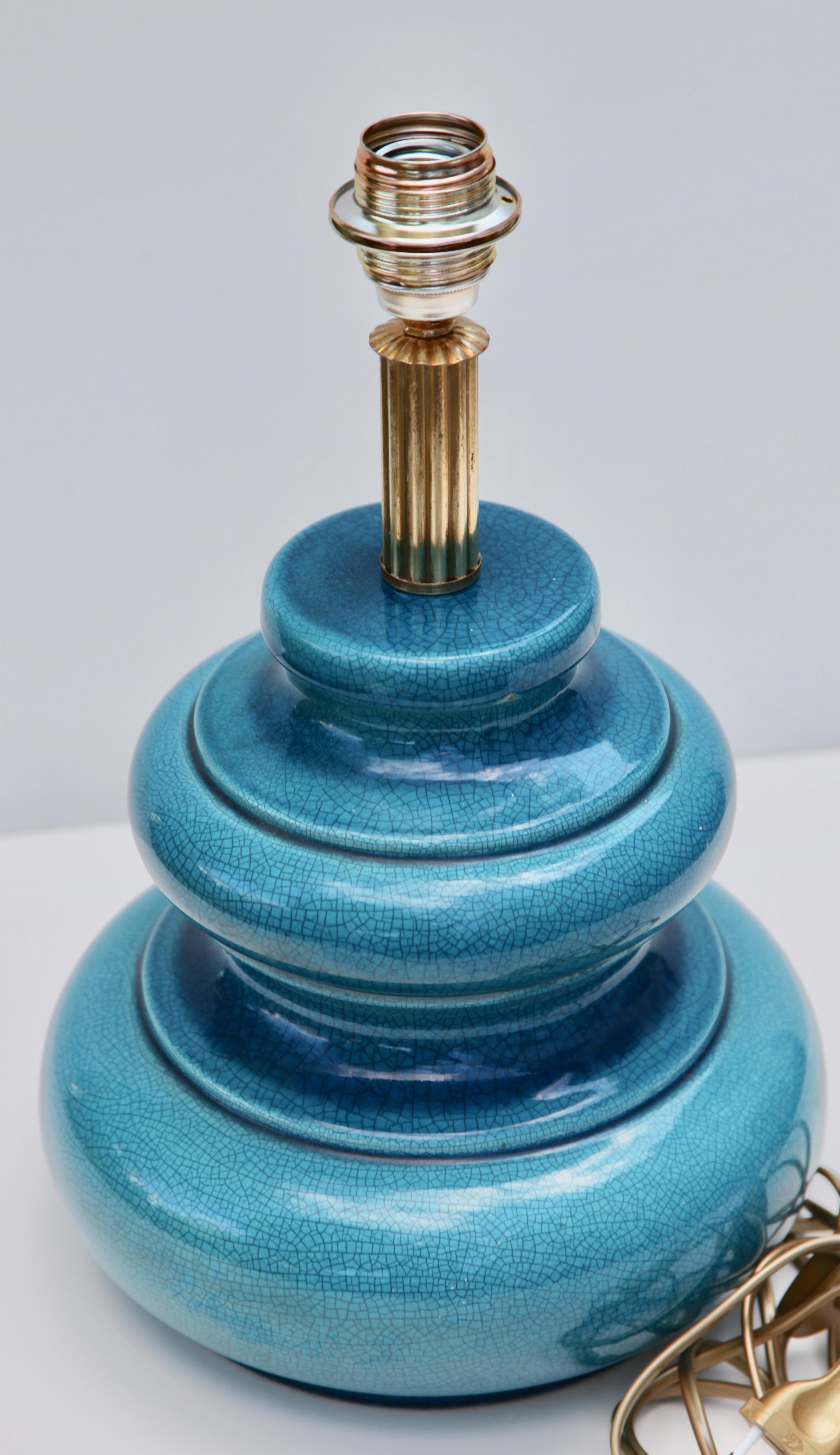 Mid-Century Modern Vibrant Turquoise Ceramic Celadon Table Lamp with Fine Crackle Glaze
