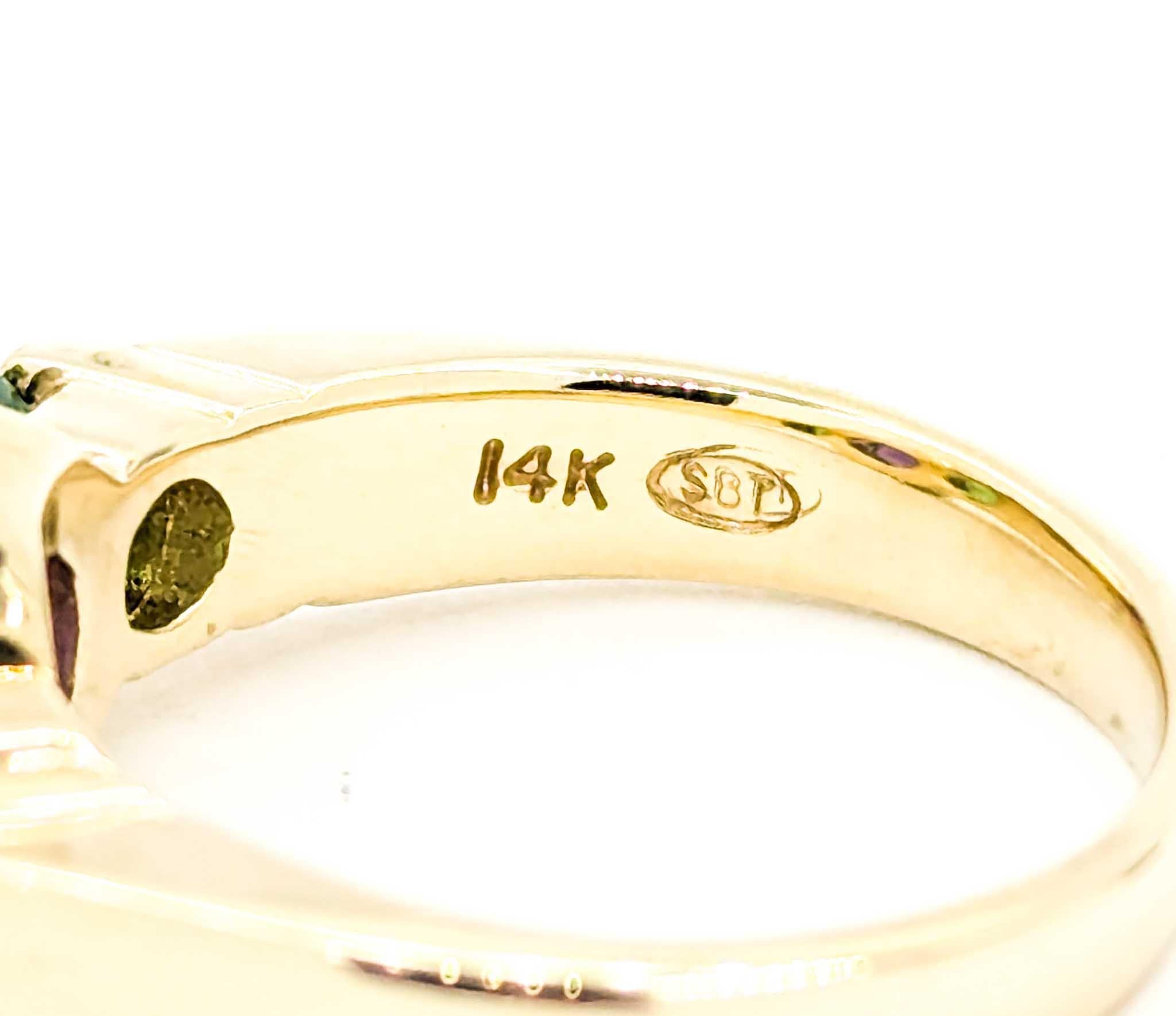 Vibrant Vintage Amethyst & Tsavorite Garnet Ring in 14k Yellow Gold For Sale 2