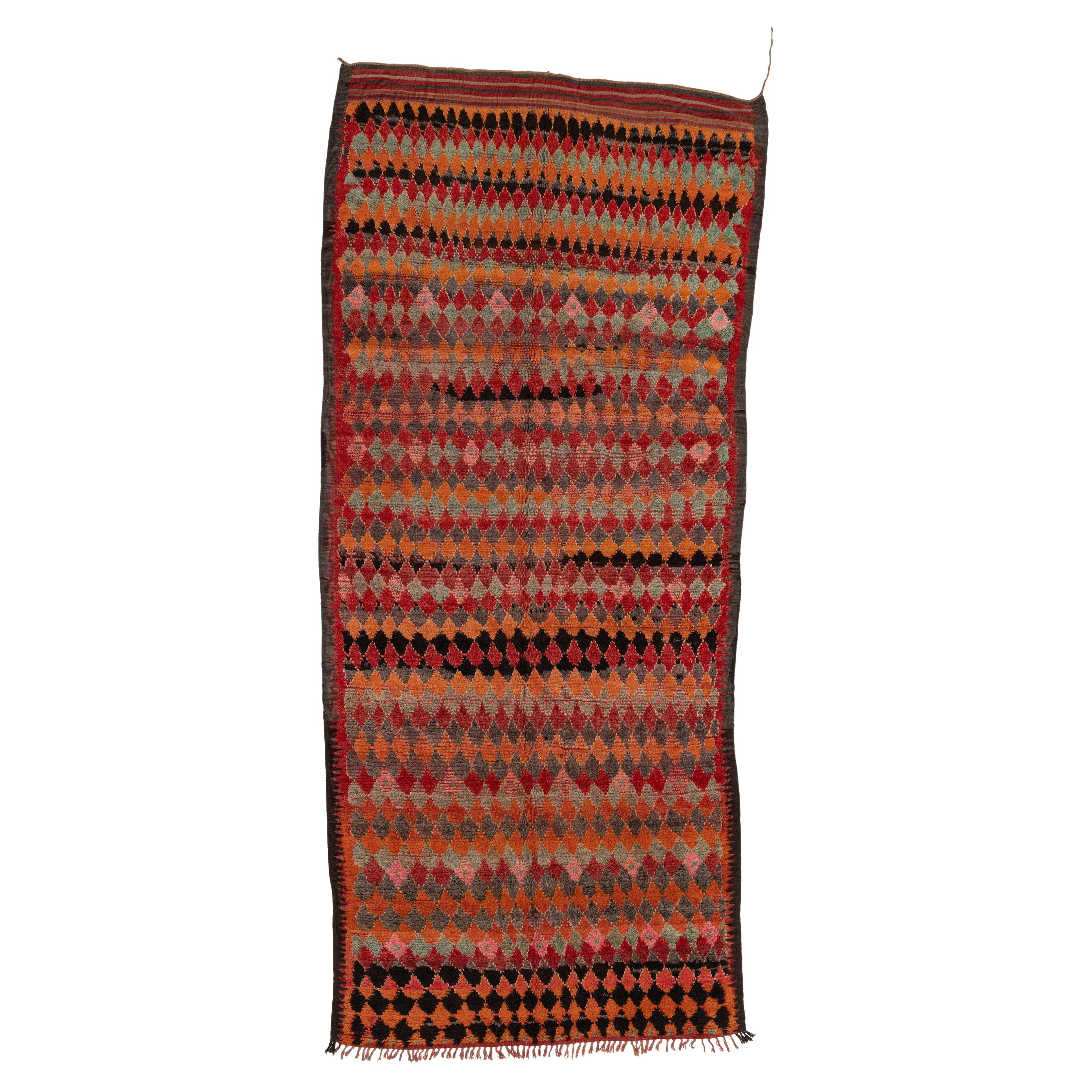 Marokkanischer lebhafter Vintage-Teppich