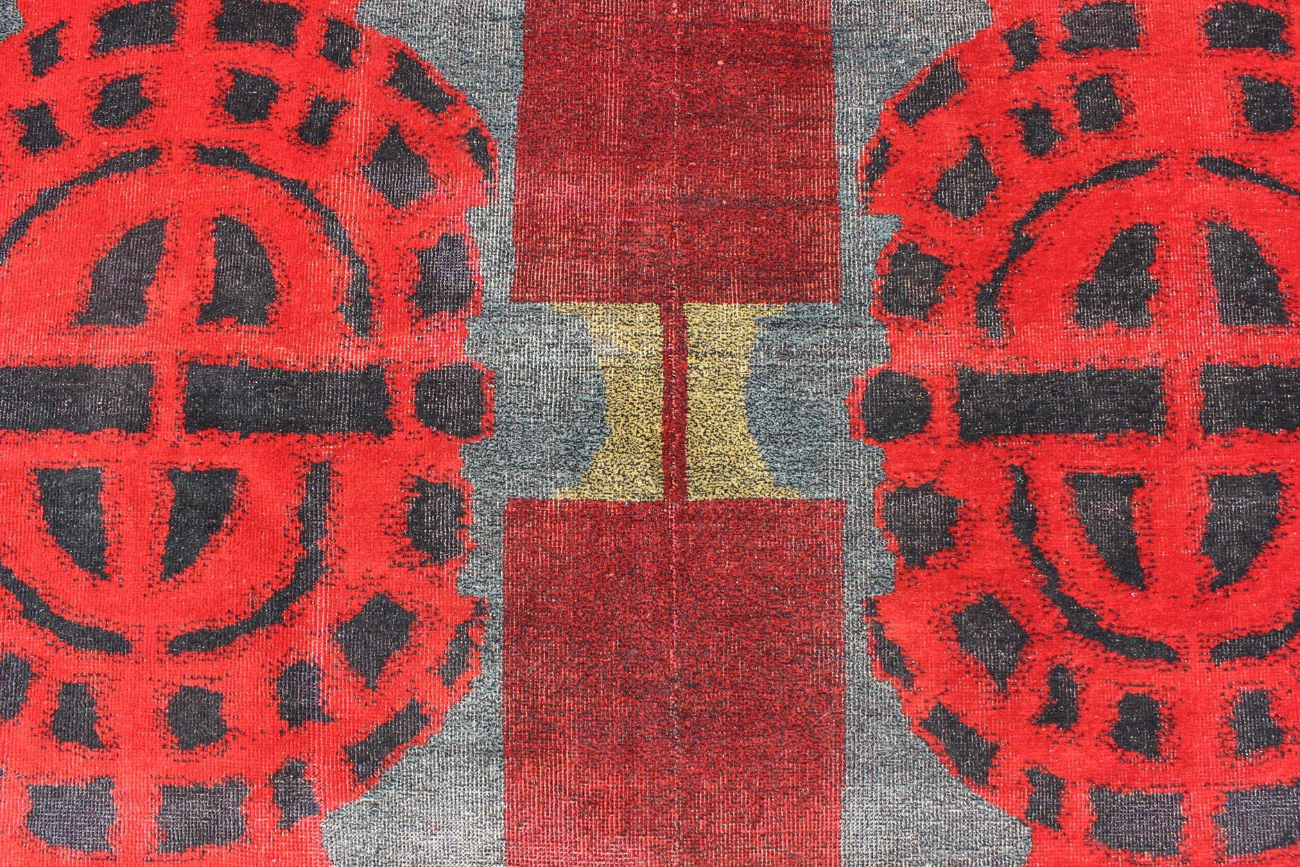 Lebendiger Vintage-Teppich mit modernem und geometrischem Design aus der Jahrhundertmitte im Zustand „Gut“ im Angebot in Atlanta, GA