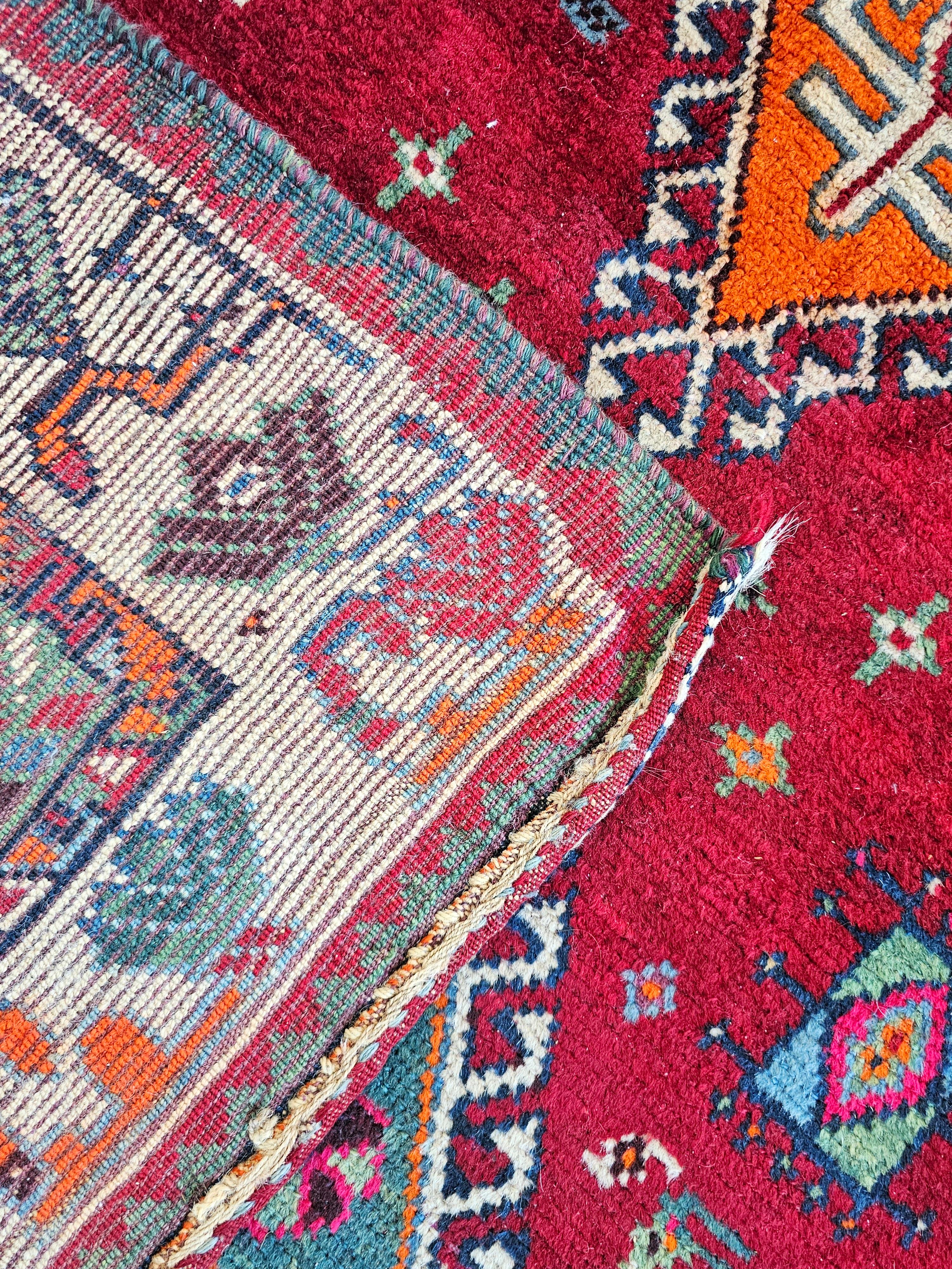 Milieu du XXe siècle Vibrant tapis Shiraz vintage, noué à la main. 100% laine, Iran 1950s en vente