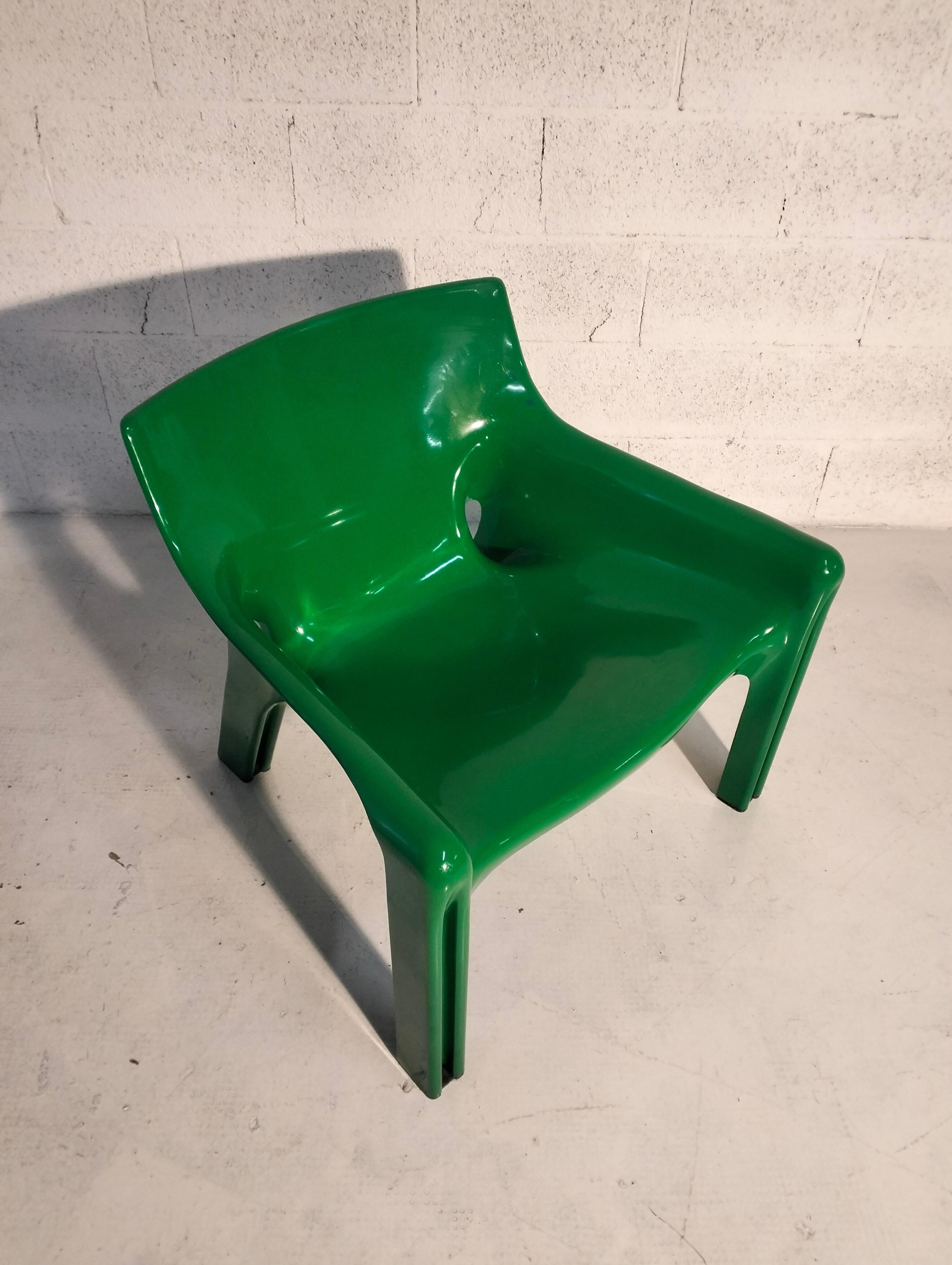 Italian “Vicario” armchair by Vico Magistretti for Artemide  - Italy - 70's For Sale