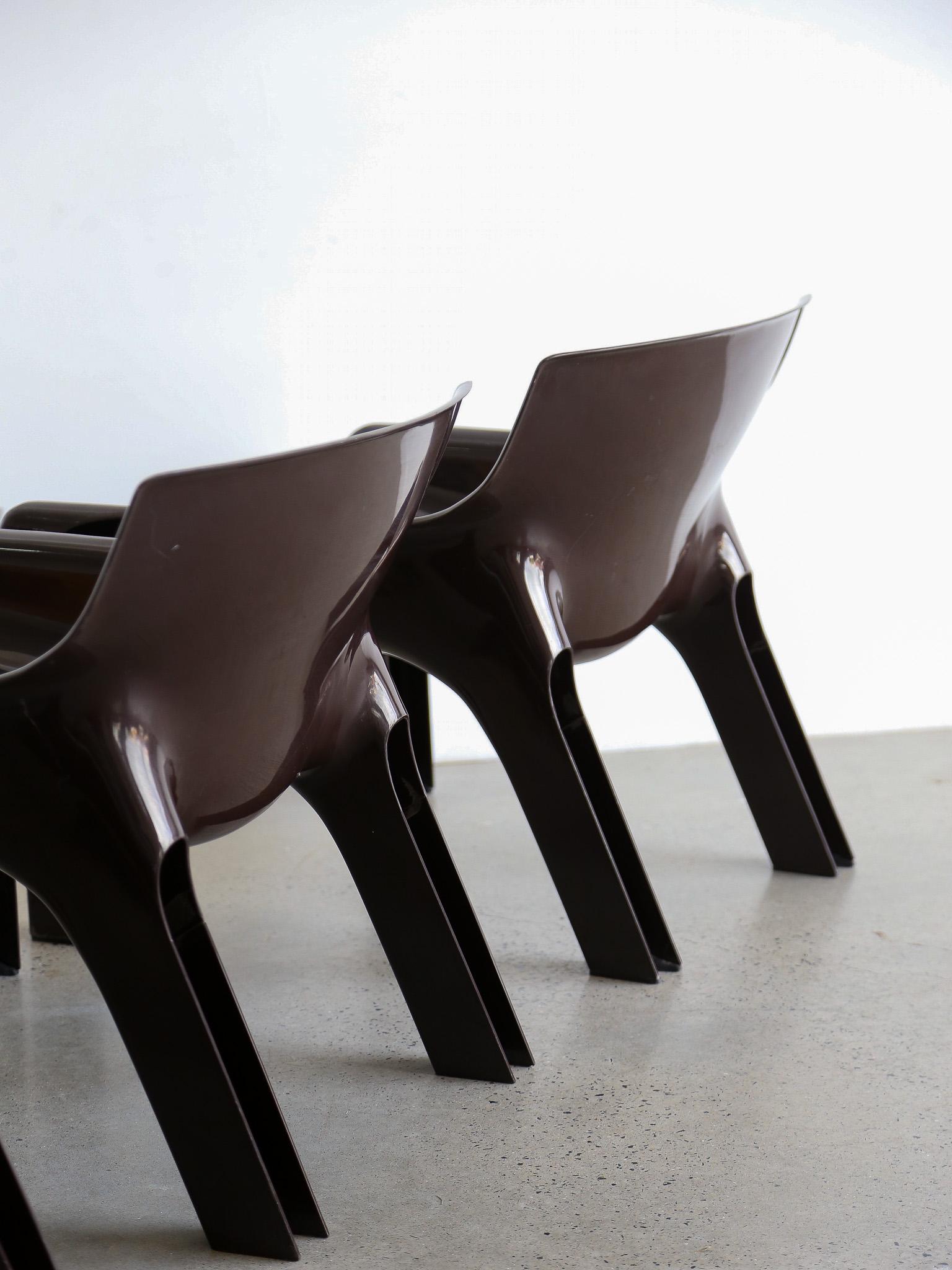 Vicario Lounge Chairs by Vico Magistretti for Artemide Set of Four 9