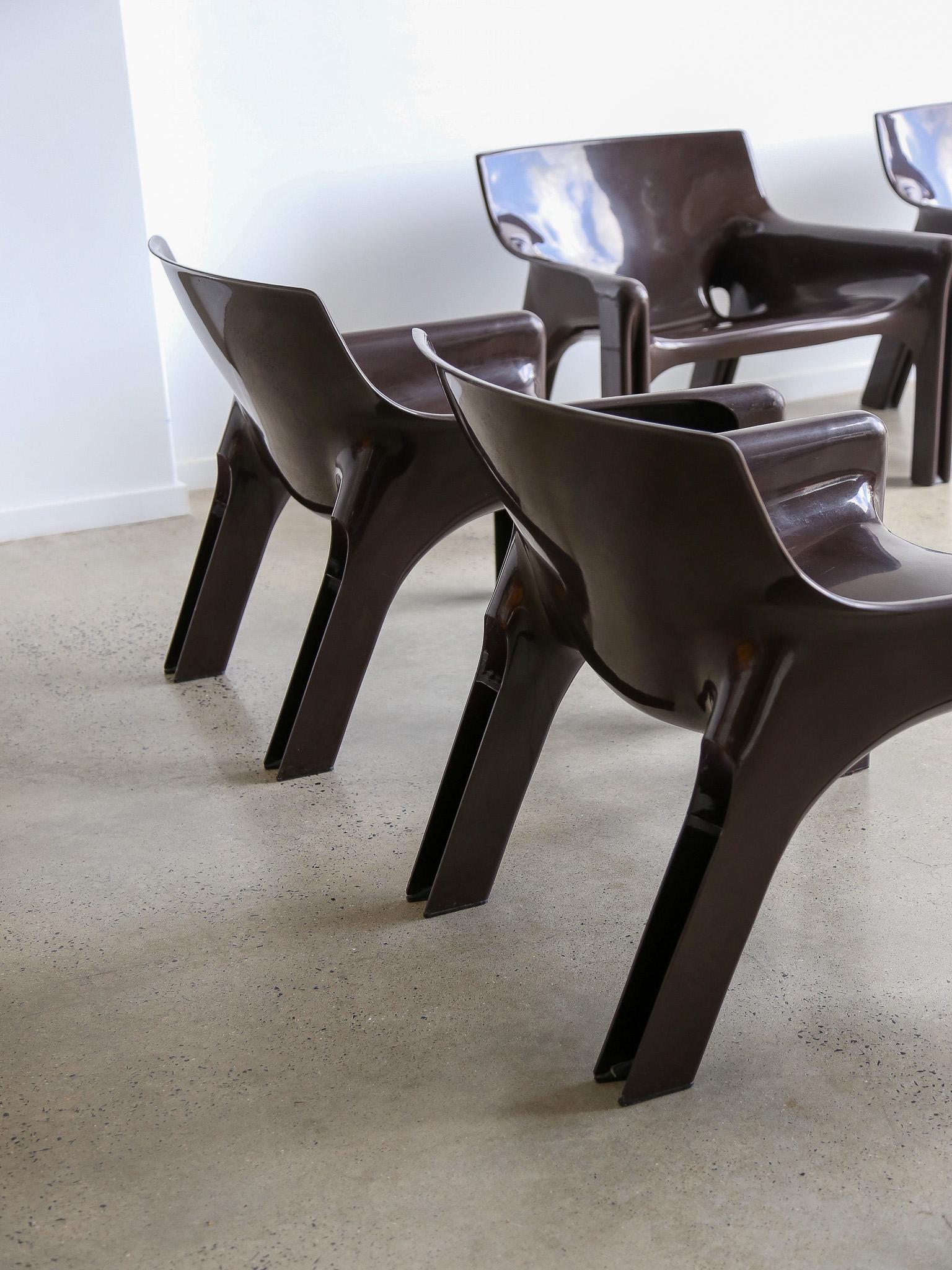Vicario Lounge Chairs by Vico Magistretti for Artemide Set of Four In Good Condition In Byron Bay, NSW