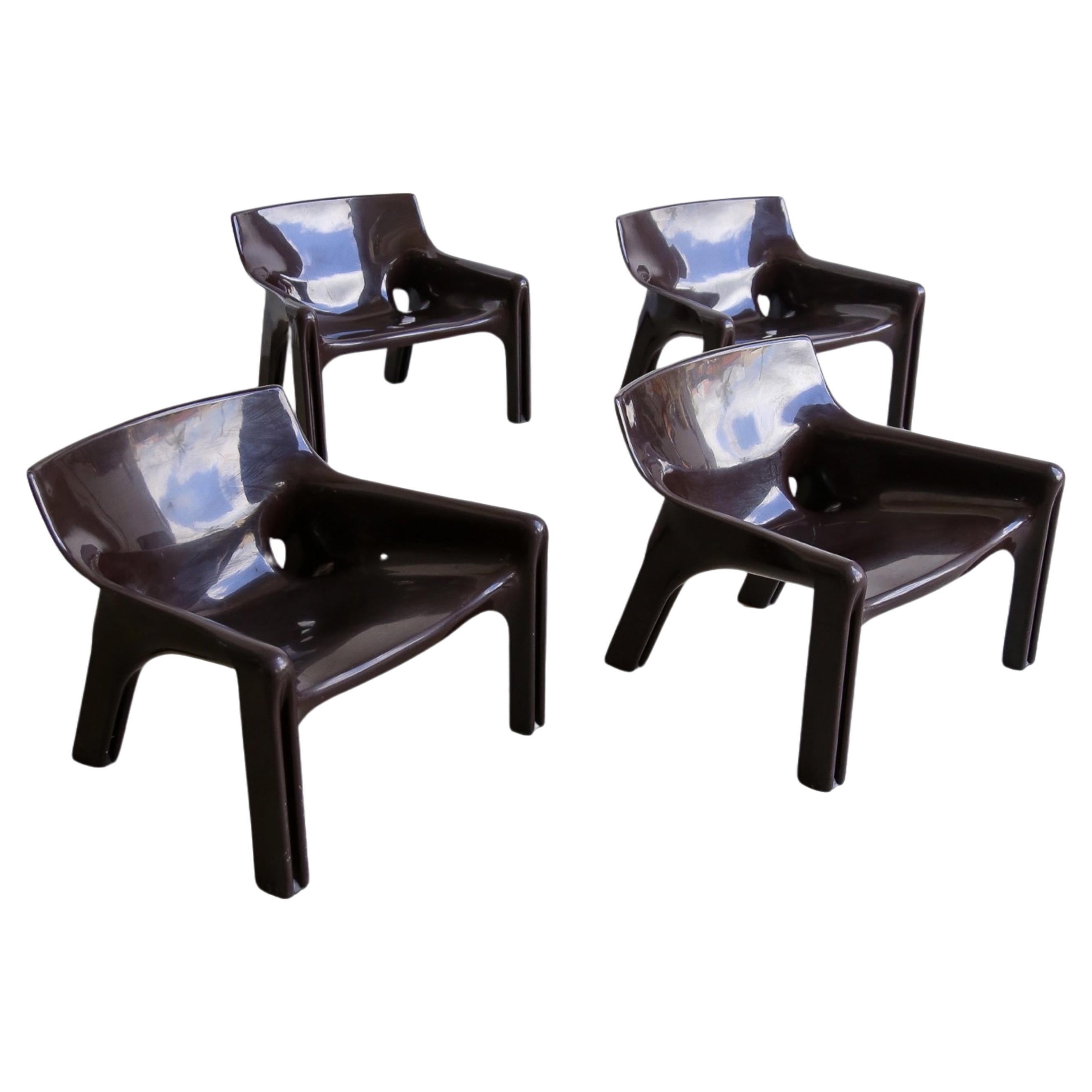 Vicario Lounge Chairs by Vico Magistretti for Artemide Set of Four