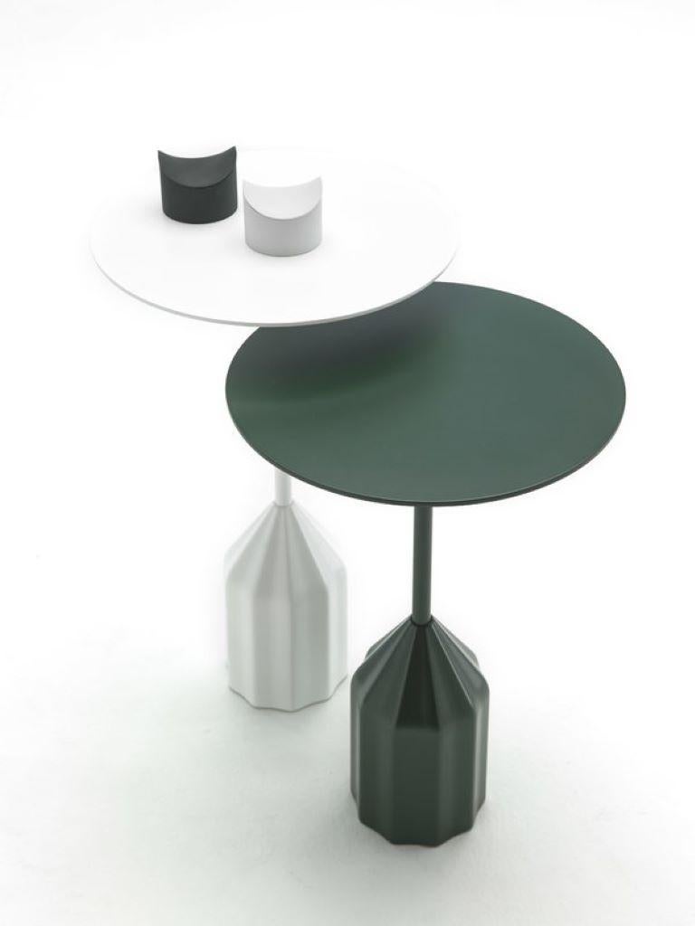 Contemporary Viccarbe Burin Mini Side Table by Patricia Urquiola, Black. Measure 19.6 inches For Sale